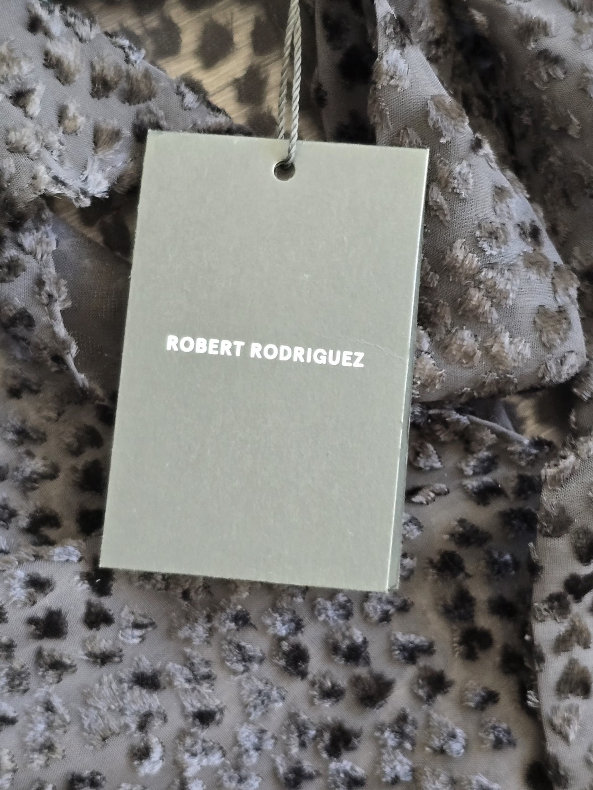 NWT Robert Rodriguez Women’s Black Sheer Flutter Sleeve Blouse. Sz 8