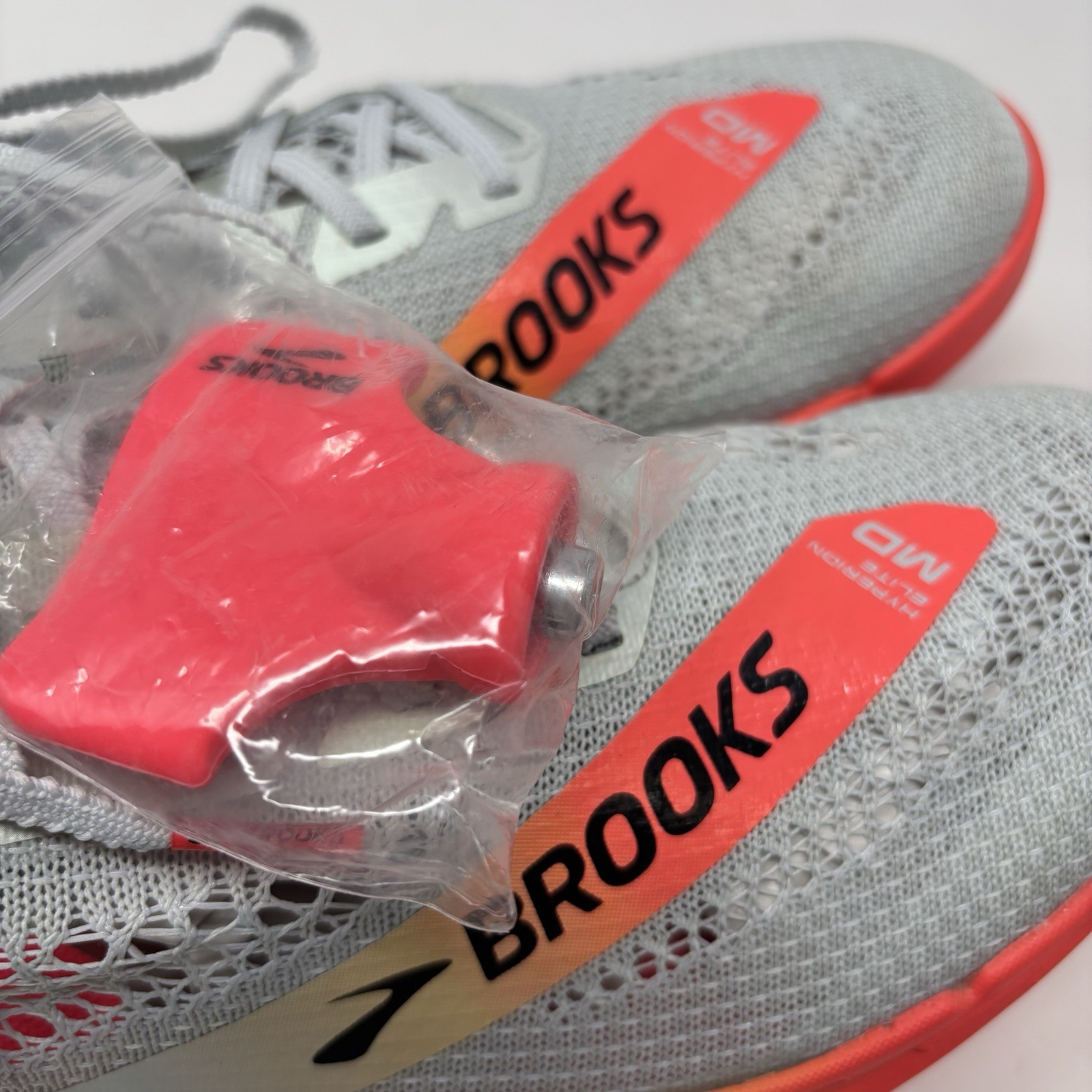 Brooks Unisex Hyperion Elite MD Multi Color Men’s 9 Women’s 10.5 Running Sneaker