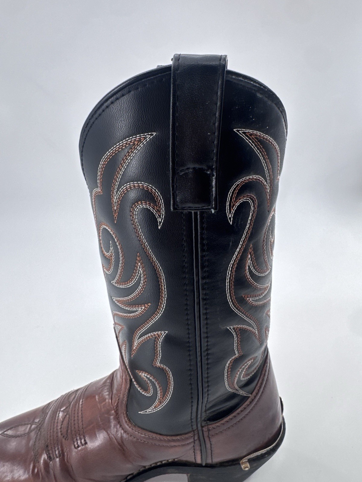 Laredo Men’s 28-2464 Nashville Leather Cowboy Boot Size 7 EW Peanut