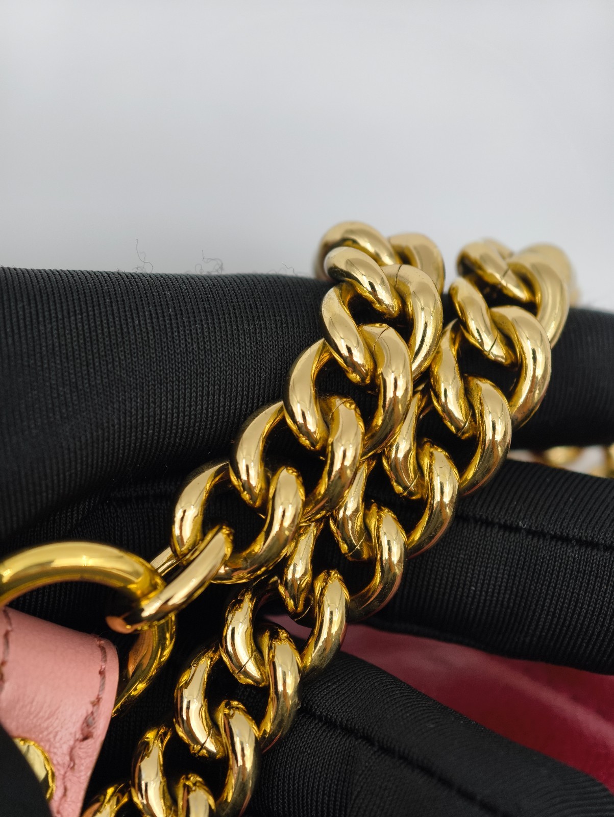 Authentic Gucci GG Marmont Medium 26cm Red Leather Pink Piping Torchon GG Should