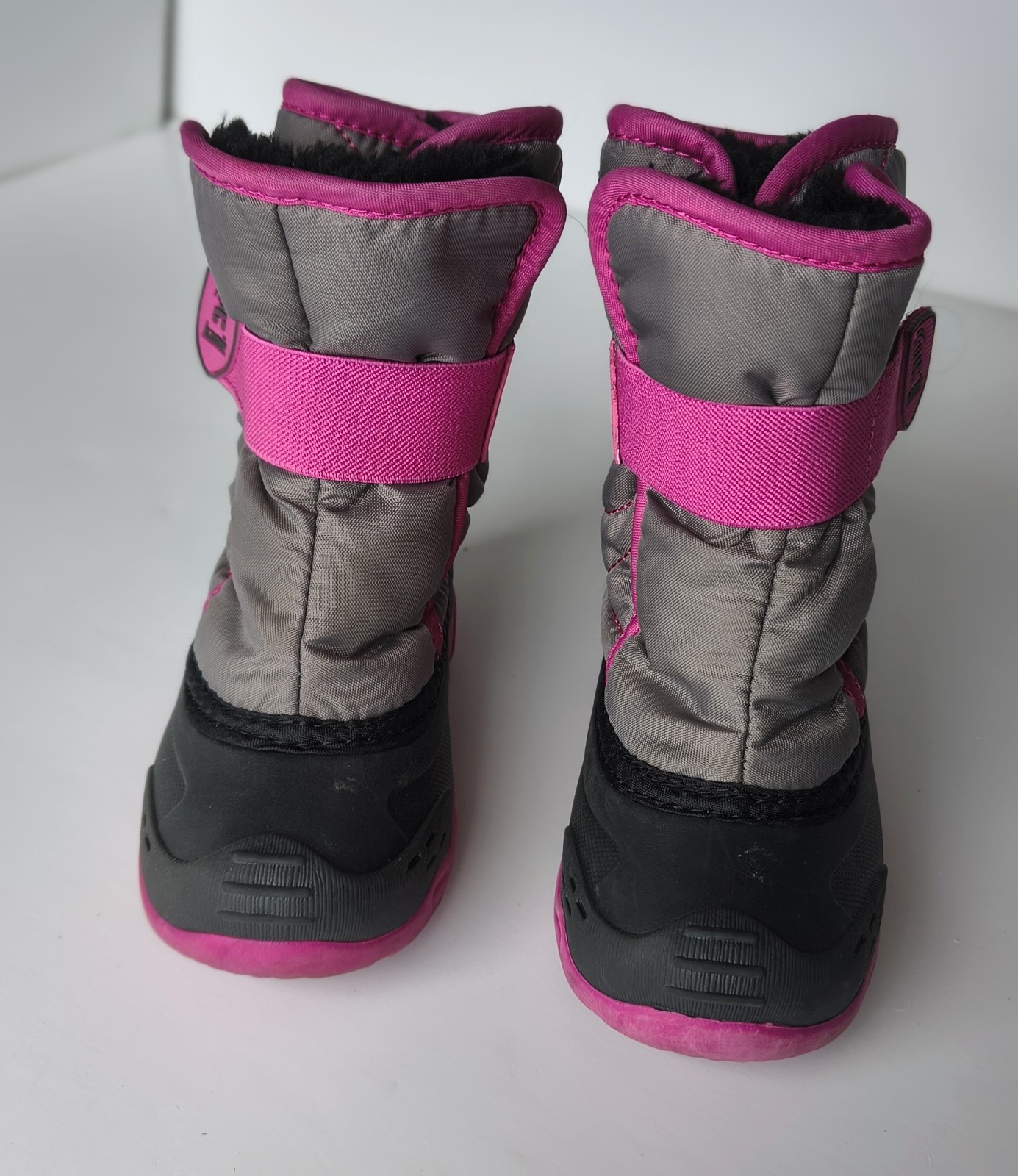 Kamik Snowbug 5 Toddler Winter Boots Size 9/26 Gray/Pink Waterproof Insulated