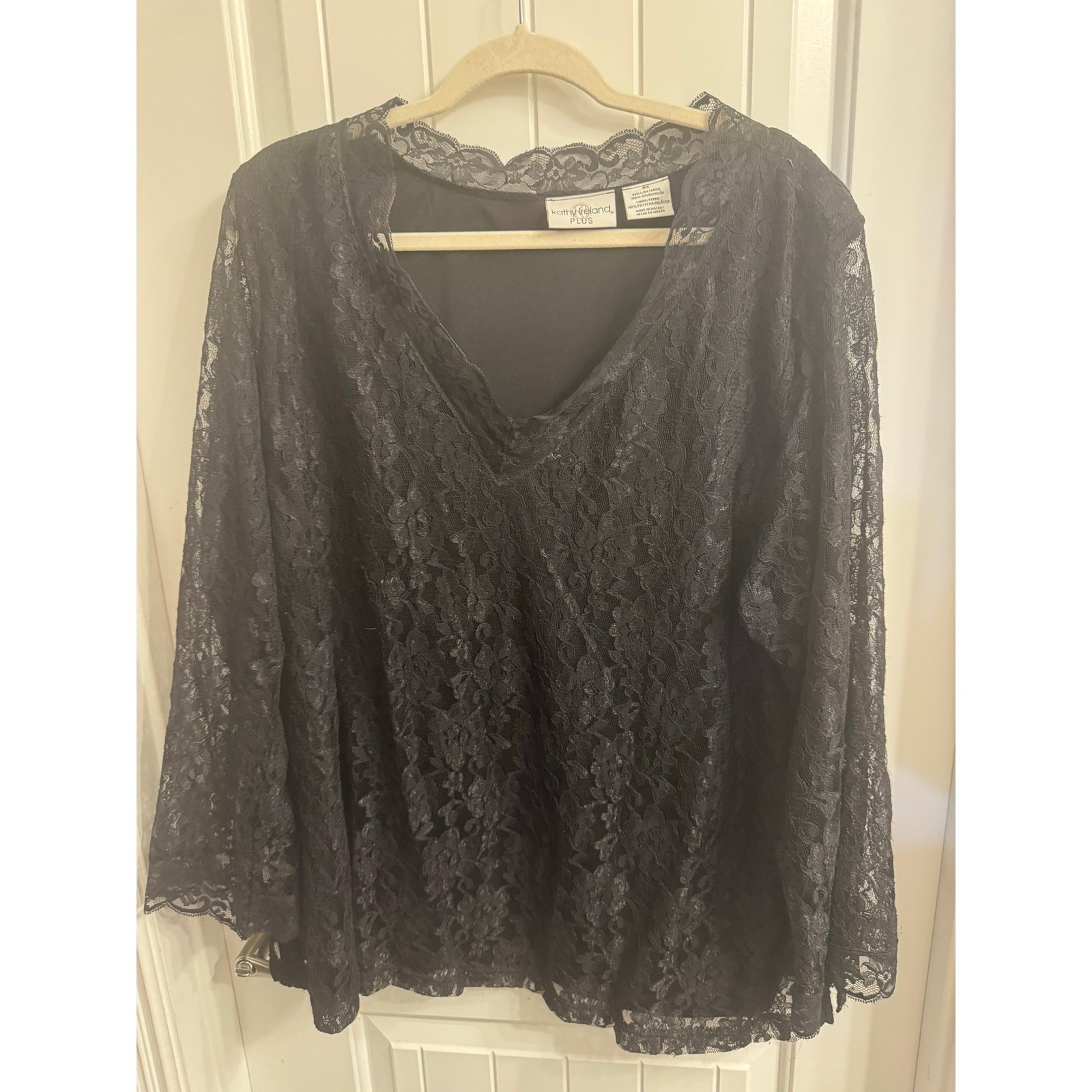 Kathy Ireland Plus Size 3X Black Lace Top