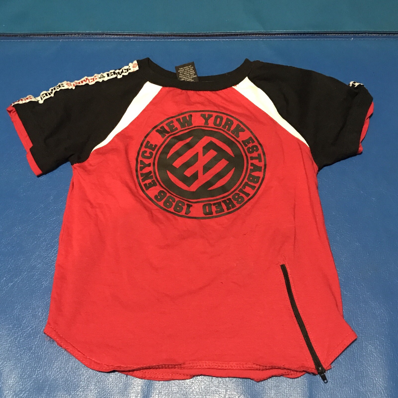 New York Enyce Boys Shirt 12/14 T-Shirt Superior Standard 1996 Black Red b24