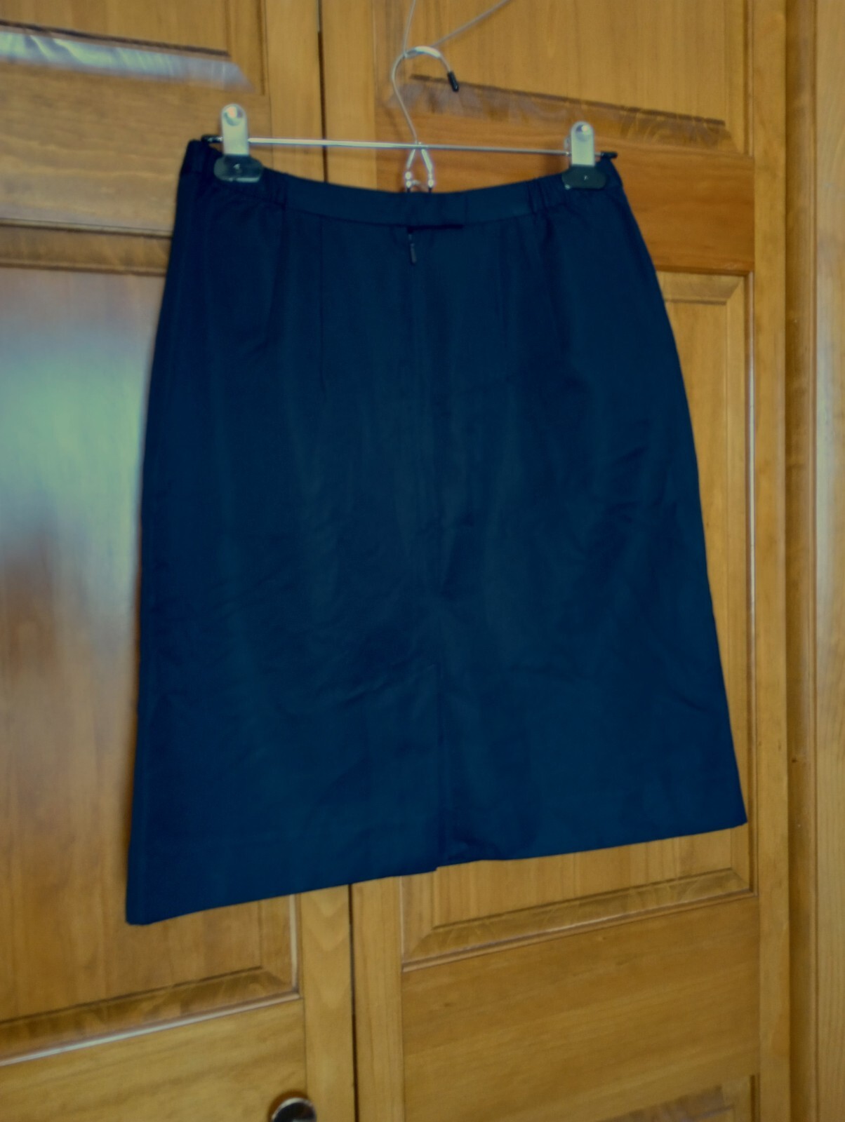 LL Bean Pencil skirt 20 inches long Size 6 Petite Dark Blue zippered polyester