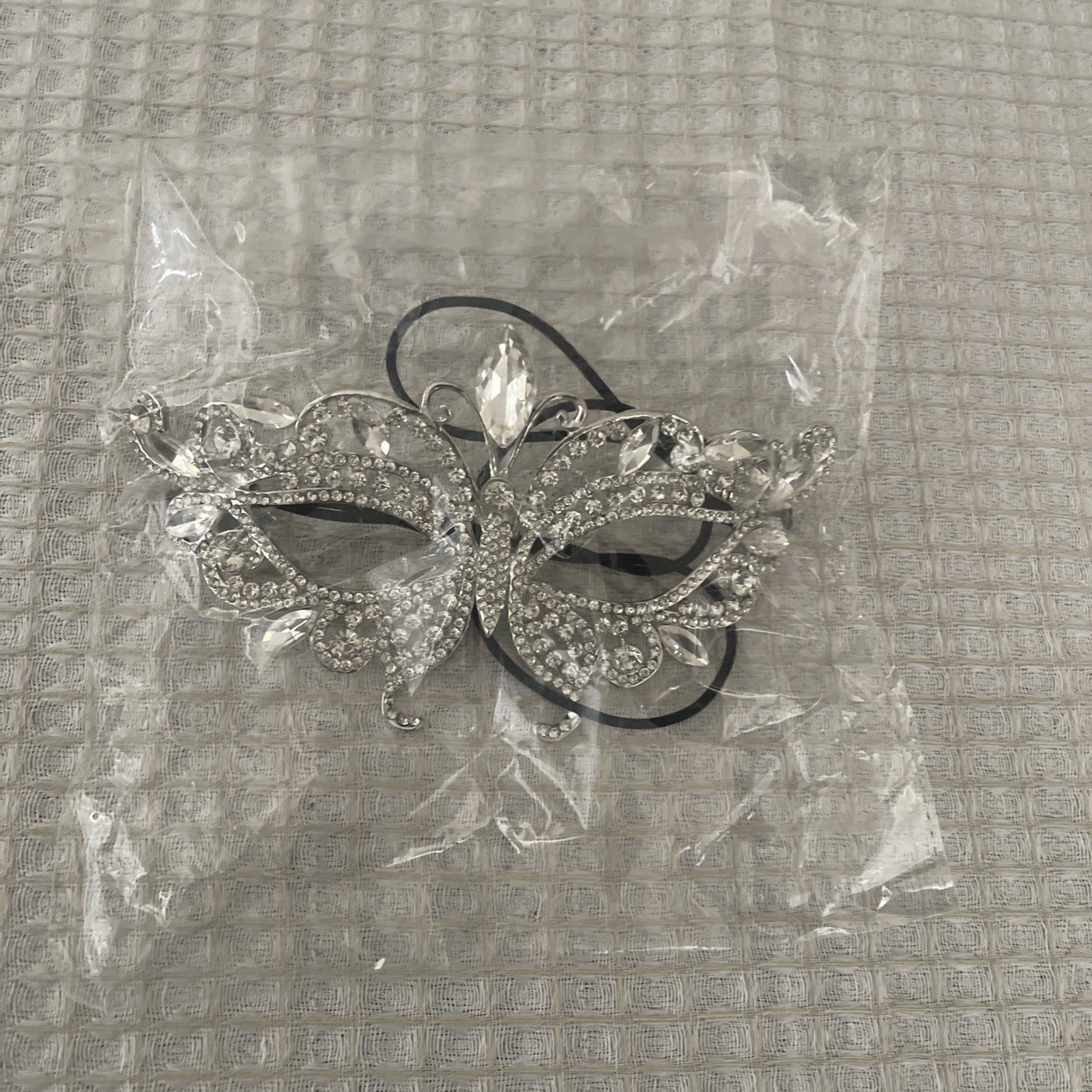 Silver masquerade mask, Clear Crystal Mask, Party Mask, Prom all occasions.