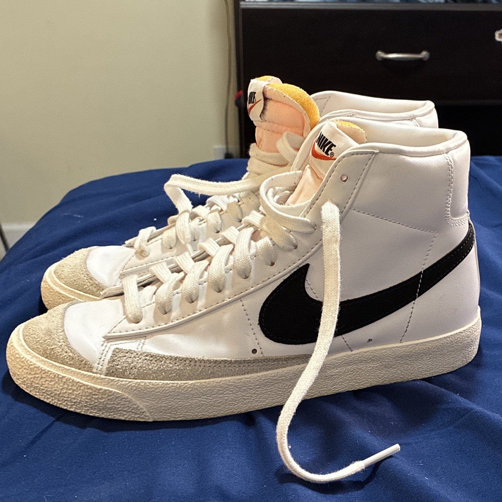 Nike Blazer Mid ’77 Vintage Mid Top Leather Sneakers White/Black 2019 NO BOX!!
