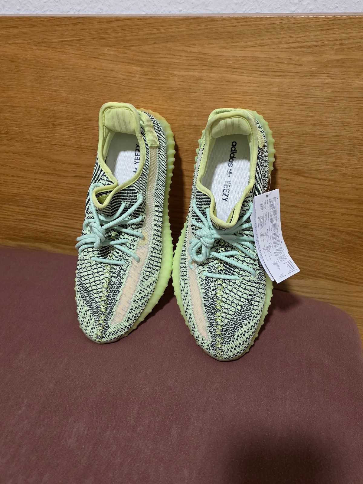 Adidas Yeezy Boost 350 V2 FW5191 Size EU 45 1/3 Yeezreel US 11 Neon Green UK 10.5