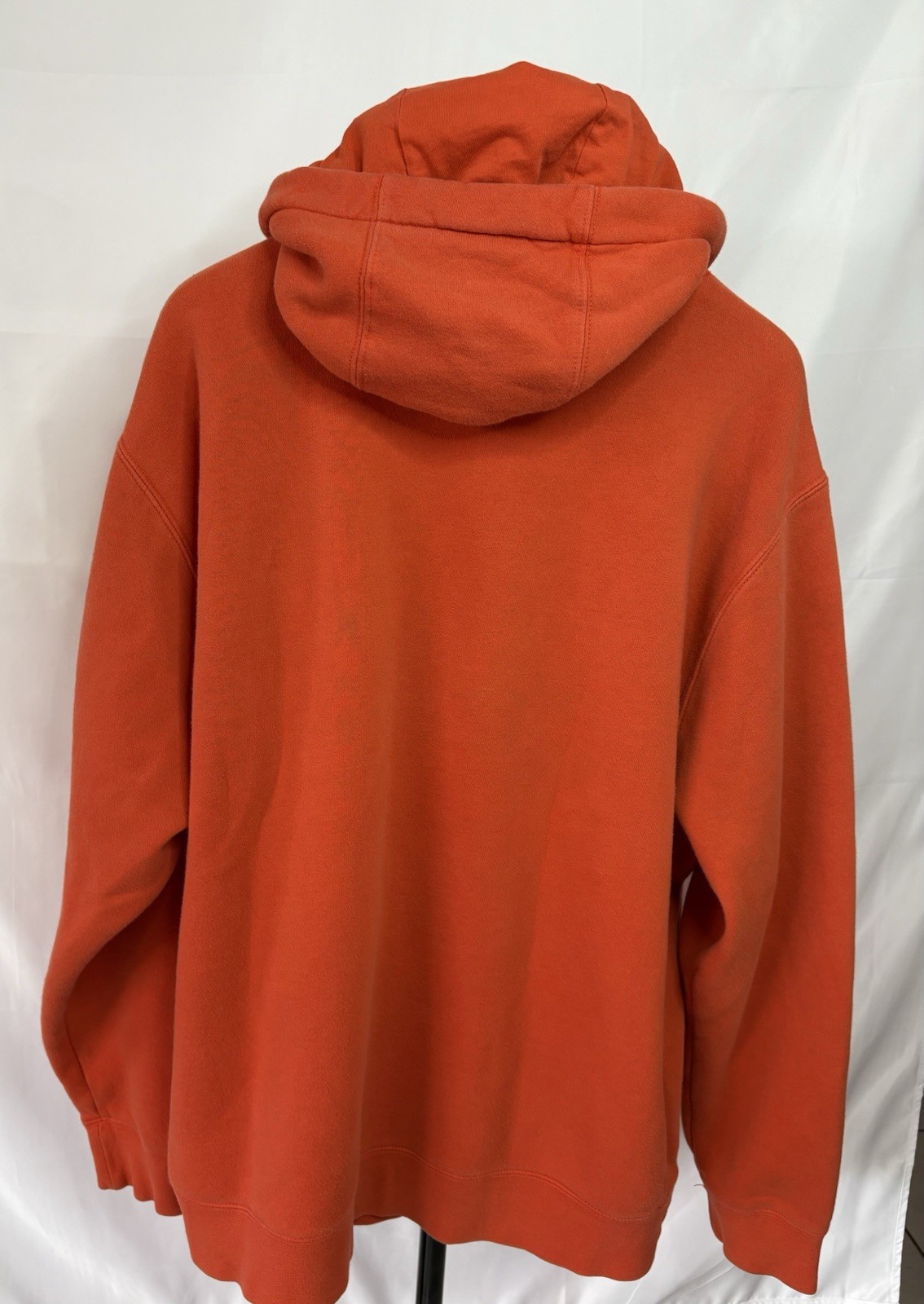 Nike Men’s Orange Embroidered Logo Fleece Pullover Hoodie Kangaroo Pocket sizeXL