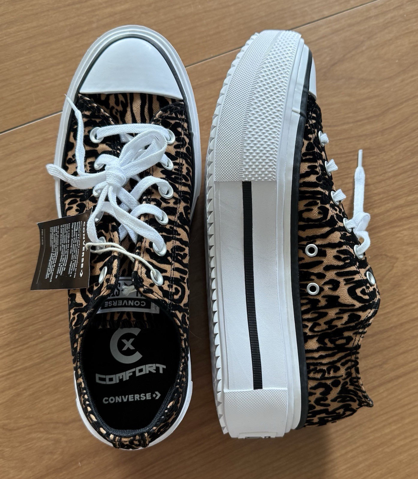 Chuck Taylor All Star Lift Double Stack Platform Leopard size 11 women/9.5 men