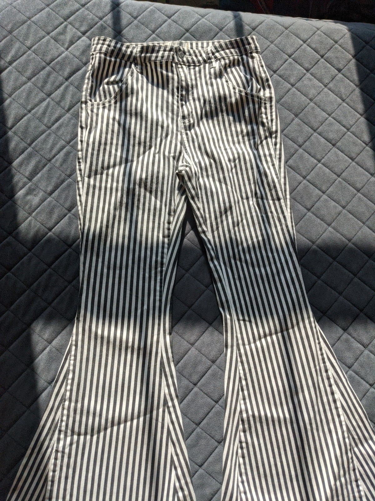 Blank Paige Black & White Striped Bell Bottoms Women’s Wide Leg Pants Size M