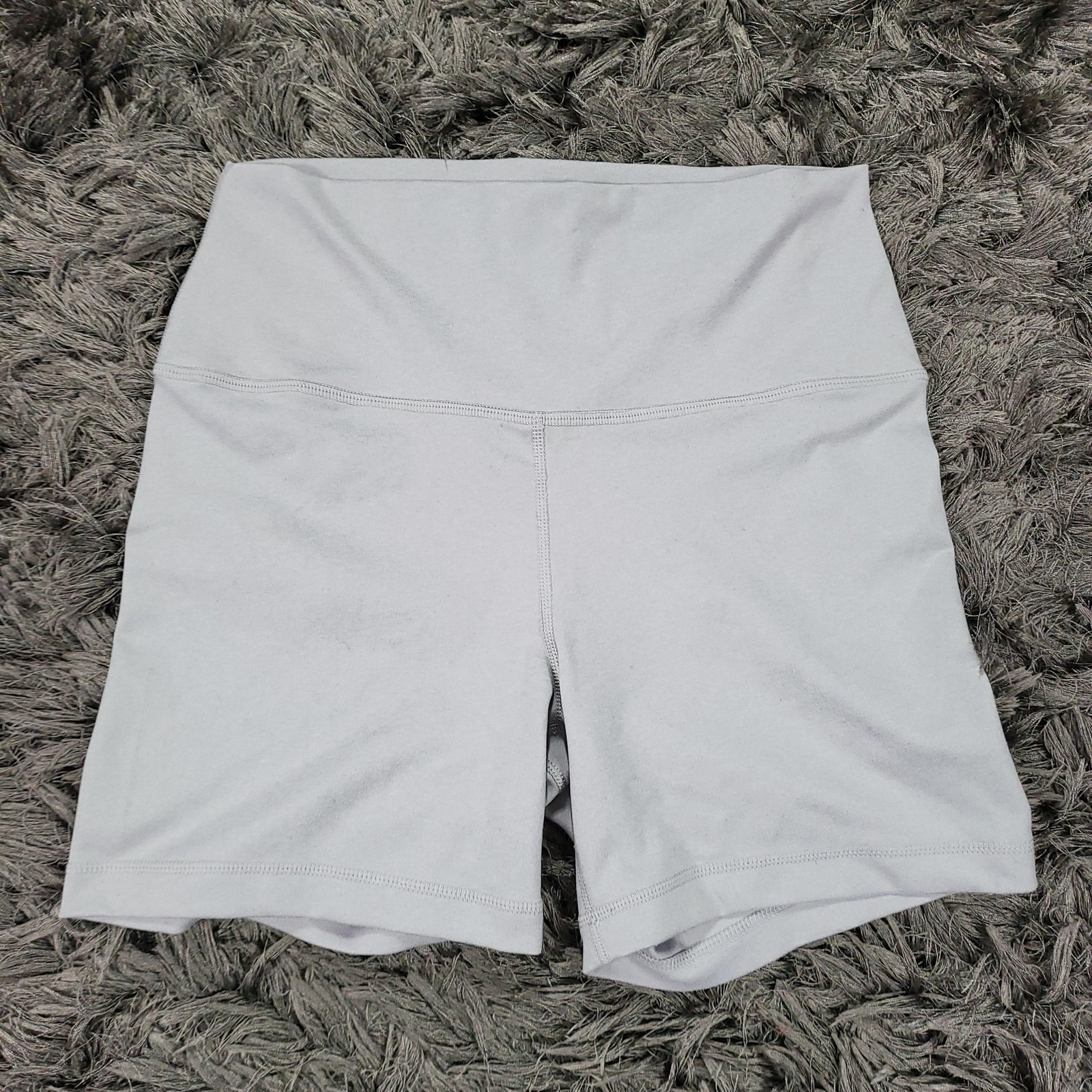 Yogalicious LUX Shorts Womens Large Gray Lux Everyday 5 Inch High Rise Biker