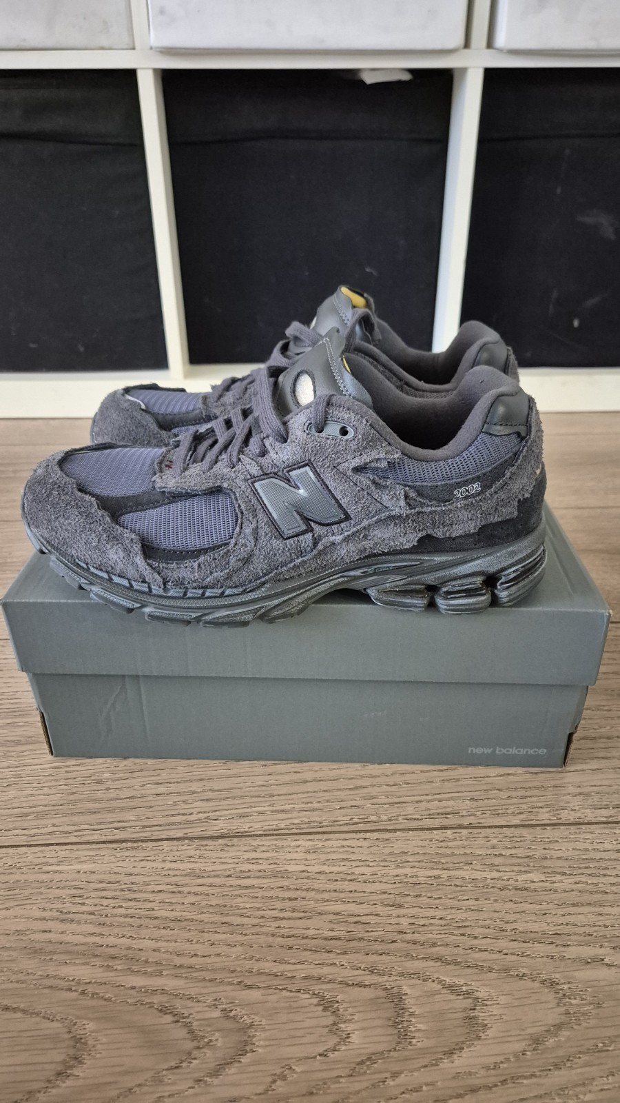 Size US9 – New Balance 2002R Protection Pack Grey M2002RDB