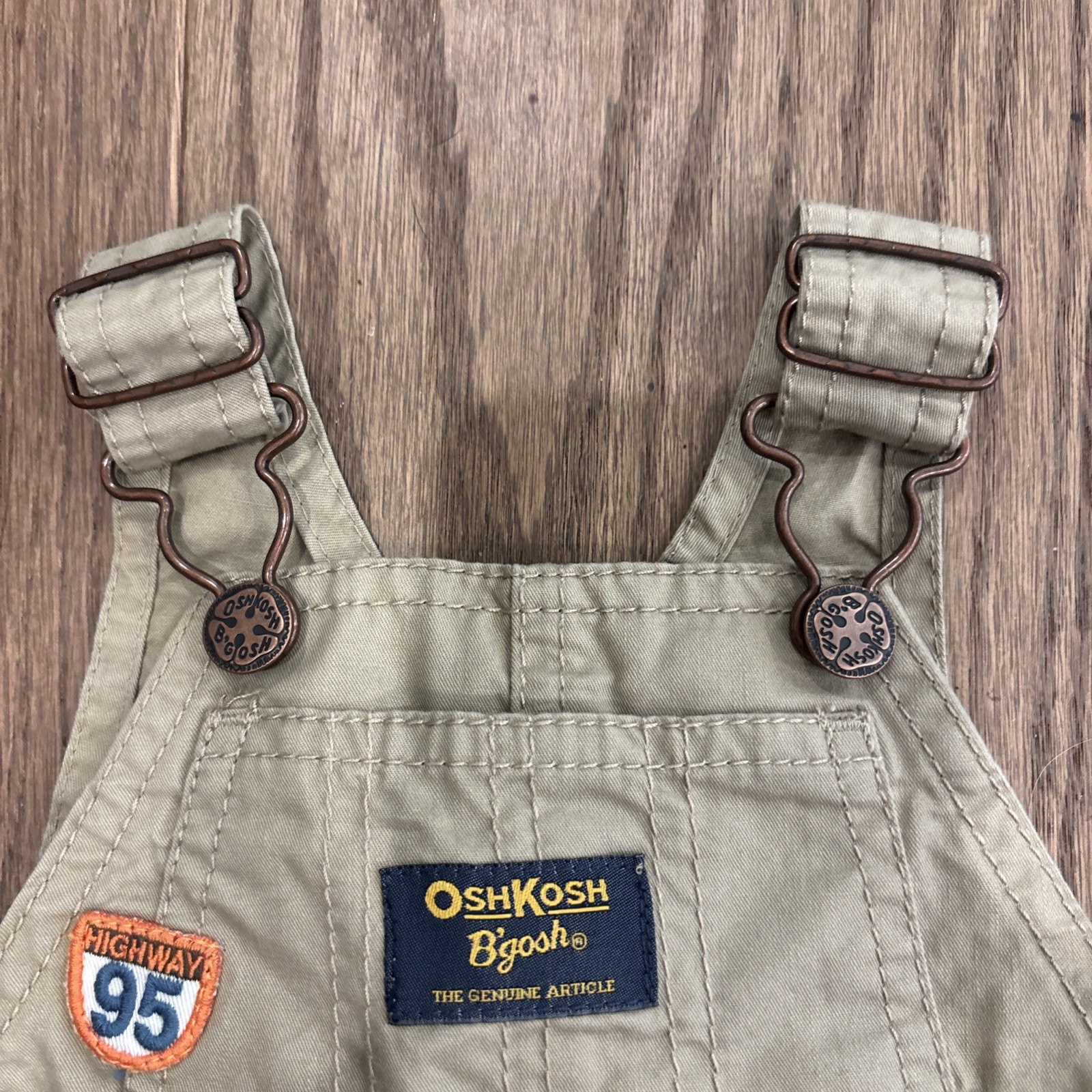 OshKosh B’Gosh Khaki Shorts Overalls W/ Highway 95 & Racer Car Size 3 Month