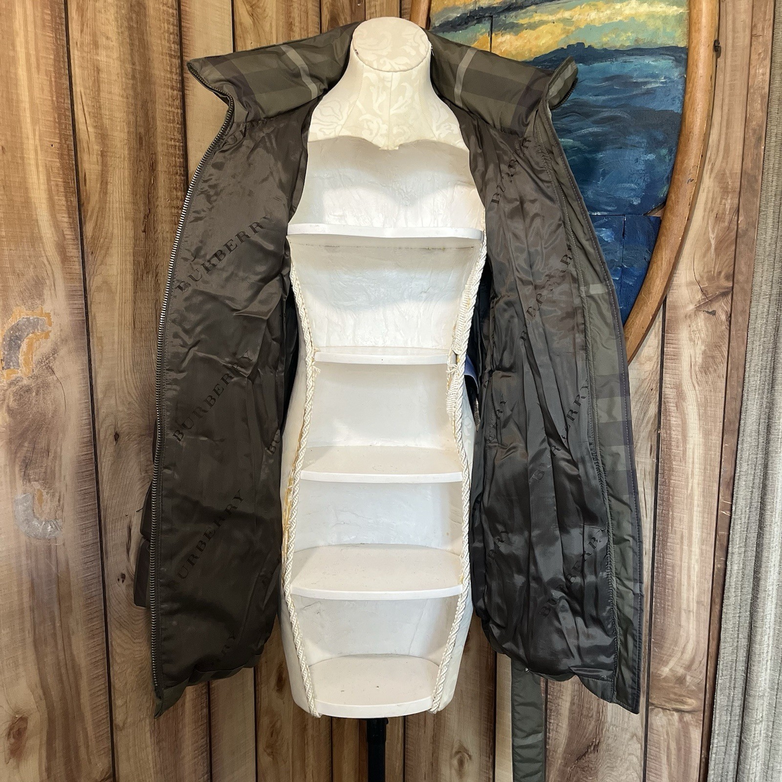 💋 Burberry Brit Puffer sz M, pit to pit 19.5”, sleeve 25”, 30”L 100% goose down