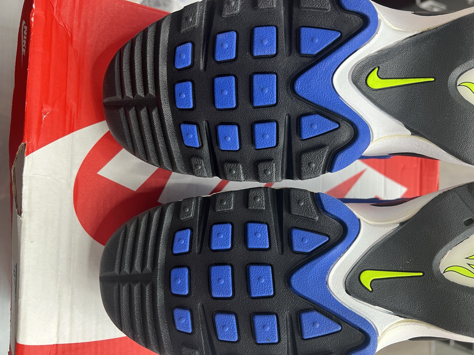 Size 9.5 – Nike Air Griffey Max 1 Varsity Royal DJ5161-400 Damaged Box