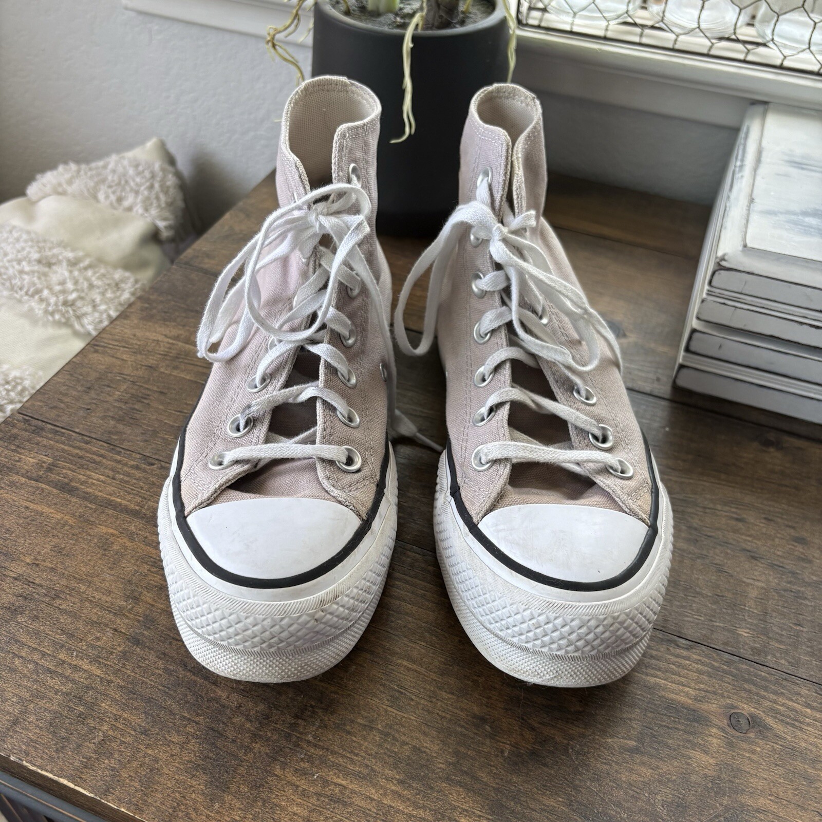 Converse Chuck Taylor All Star Lift Platform High Wonder Stone Size 5.5 Wimen’s