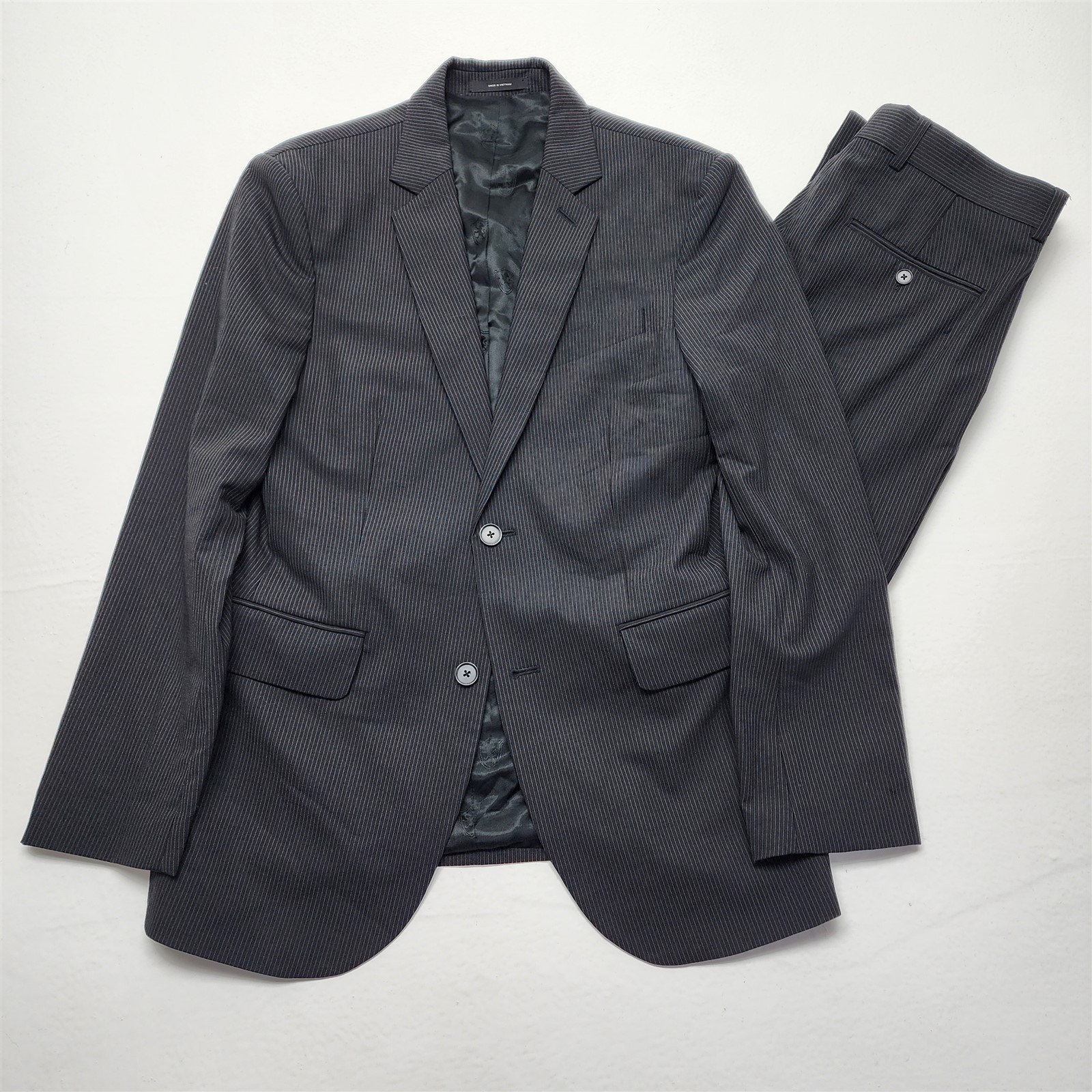 Express 38R 32×30 Black Pinstripe Wool Blend Stretch 2Btn 2Pc Jacket Pants Suit