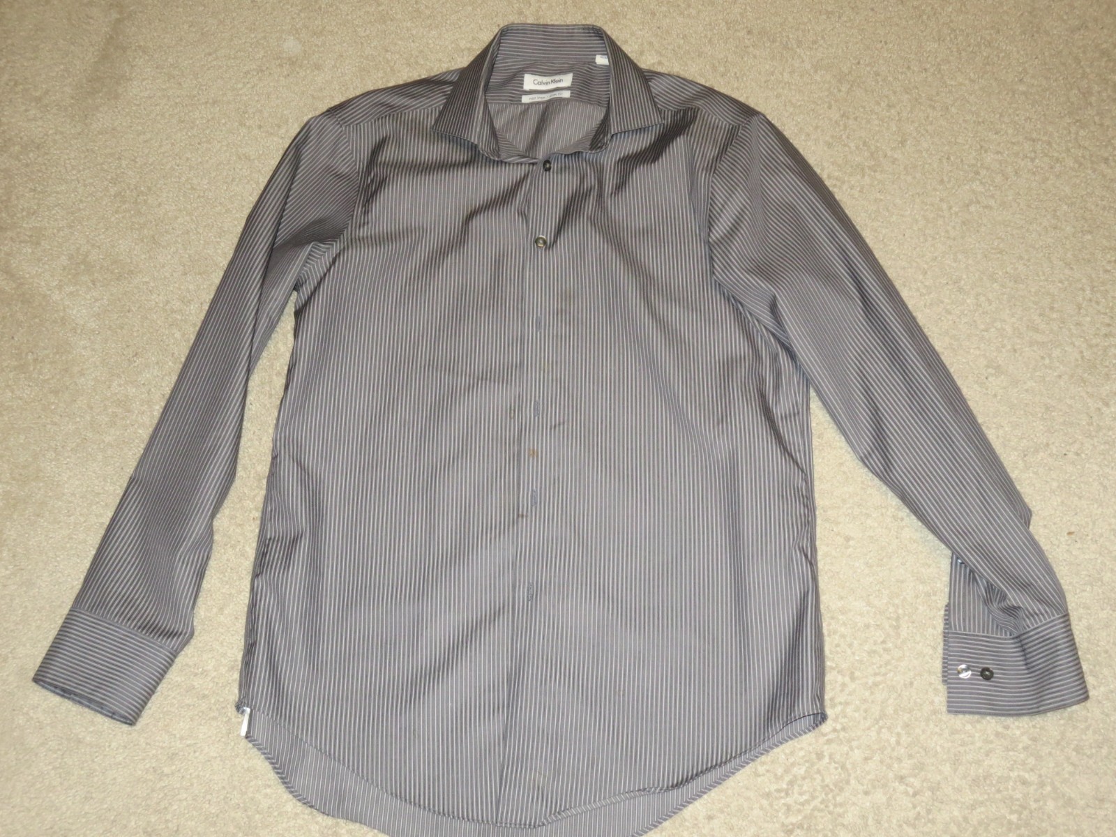 Great Shape! Calvin Klein Men’s Striped Slim Fit Shirt Gray 32/33 15 1/2 Grey