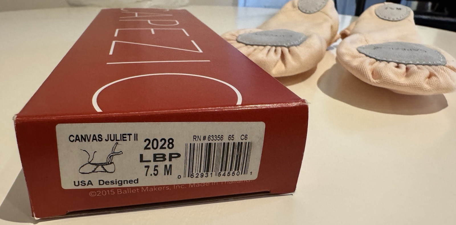 New. CAPEZIO WOMEN CANVAS JULIET DANCE SHOE US 7.5 M 2028 BALLET SLIPPER