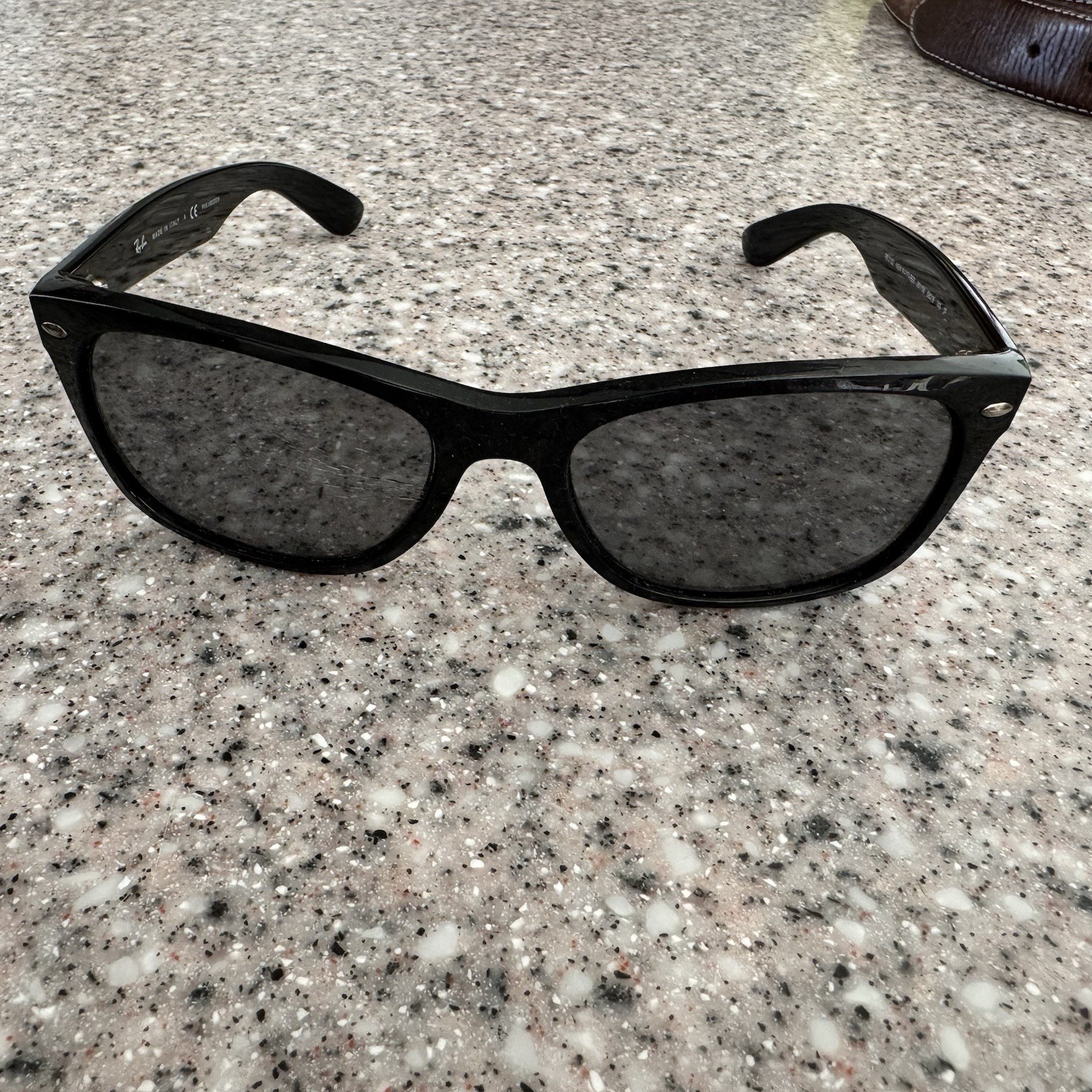 Ray-Ban RB2132 New Wayfarer Polarized Sunglasses Black/Gray 58-18 145 FRAME ONLY