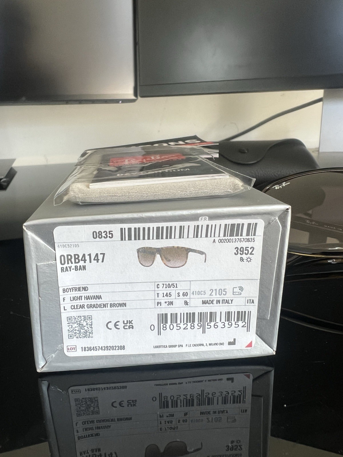 Ray-Ban Boyfriend RB4147 Light Havana, Brown Gradient Lens Size 60/15