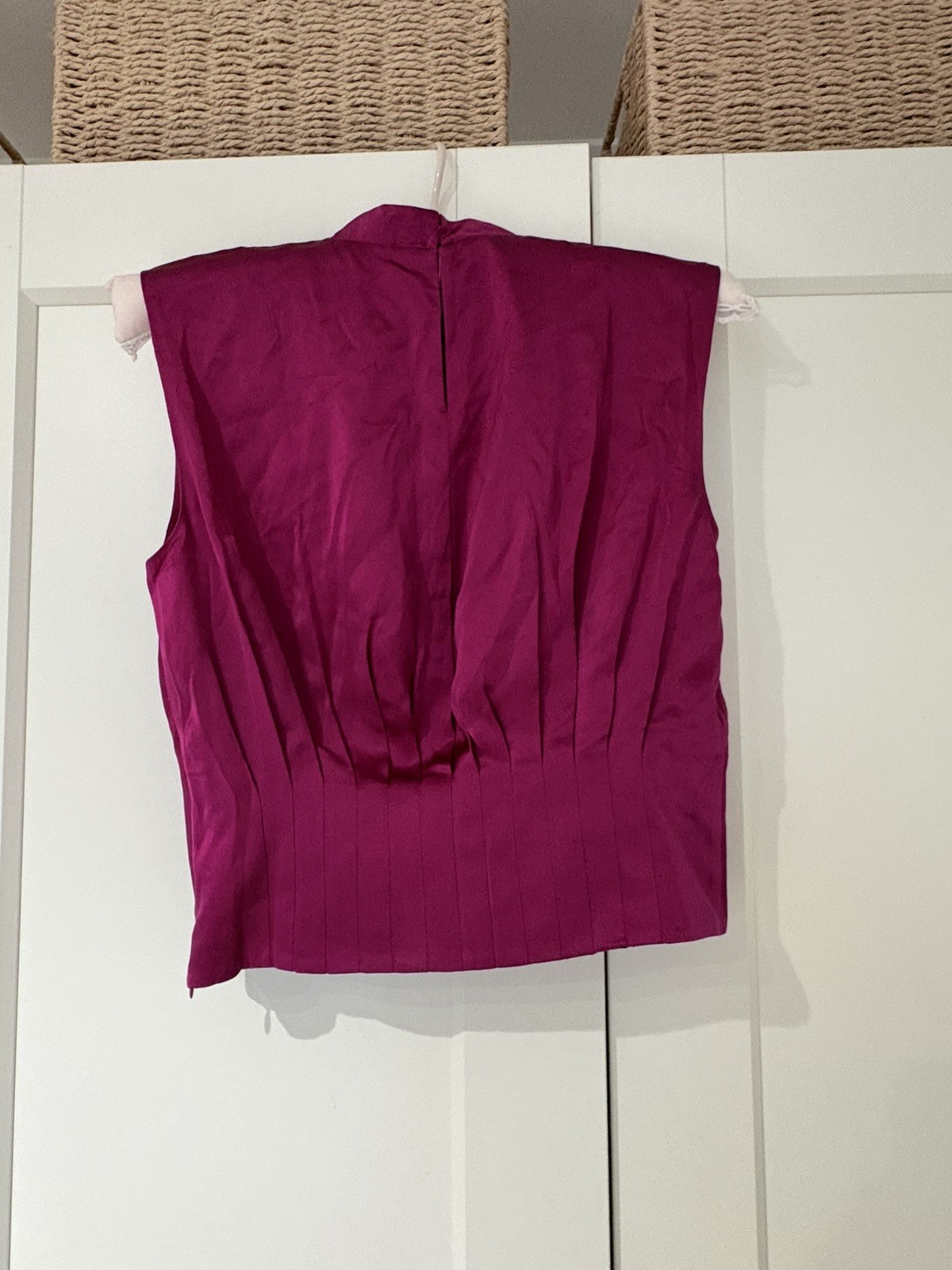 Banana Republic Muse Silk Pleated Top – Sz 0 (6 AU / 2 US) 100% silk, Pink