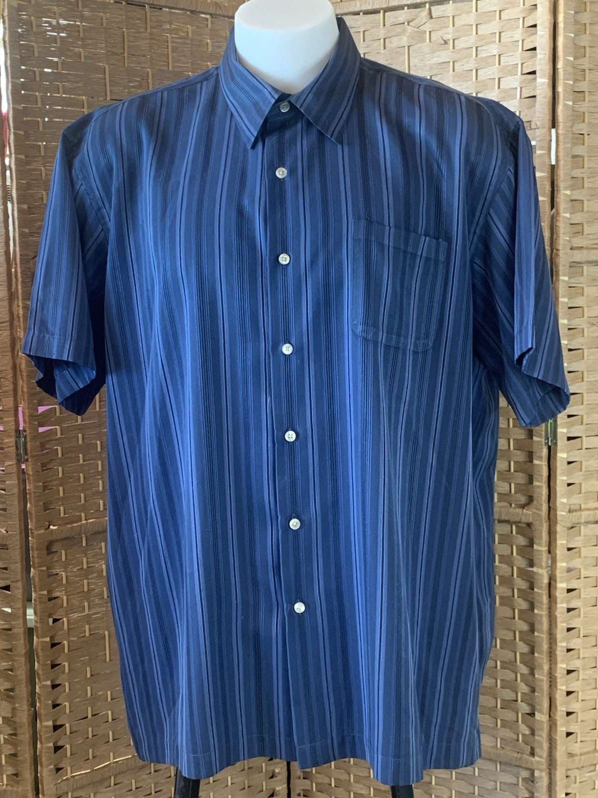 Mens Van Heusen Button Up Casual Shirt – Short Sleeve – Size XXL, 19 – 19 1/2