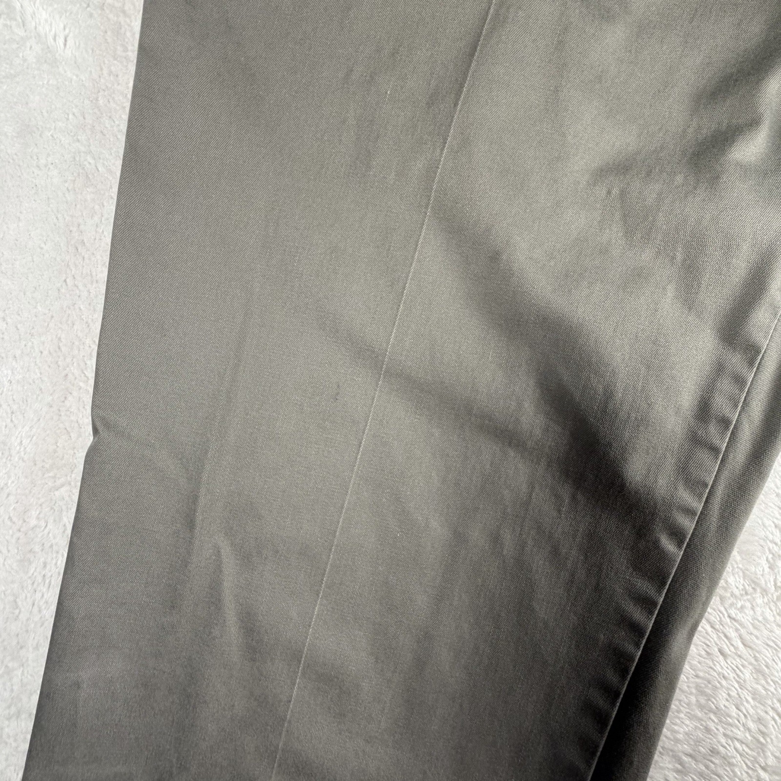 Dockers Signature Khakis Men’s Pants 42×32 Olive Gray Classic Fit