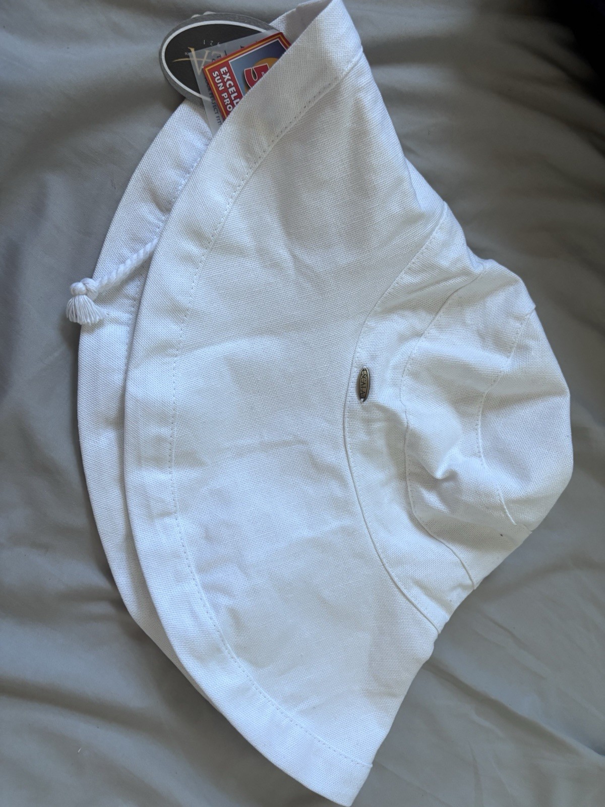 Scala White Bucket Hat One Size Adjustable UV Protection Outdoor Travel