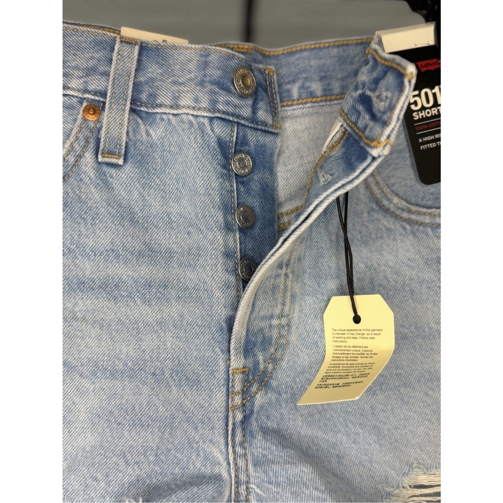 Levi’s 501 Original Fit High-Rise Cut-Off Distressed Shorts Light Wash Sz 27 NWT