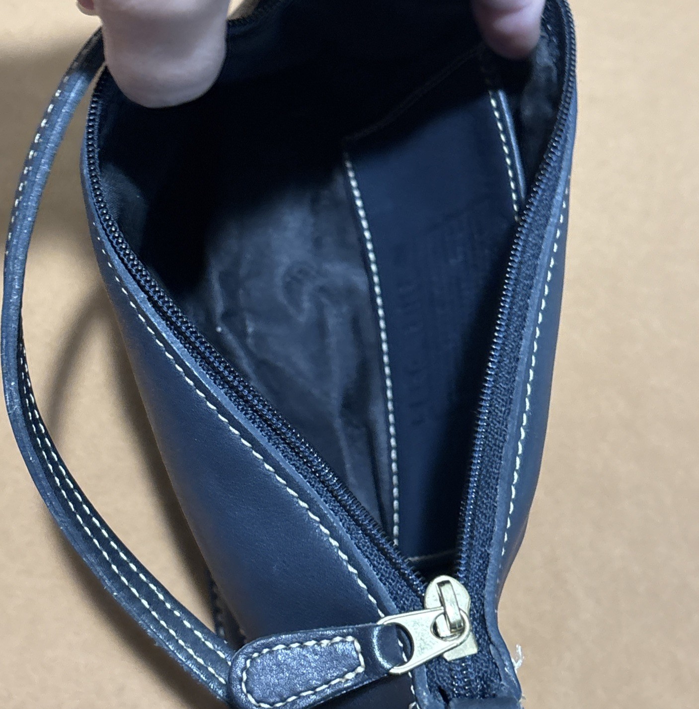 Authentic Coach B0P-9311 Black Leather Vintage Bleecker Demi Zip Shoulder Bag