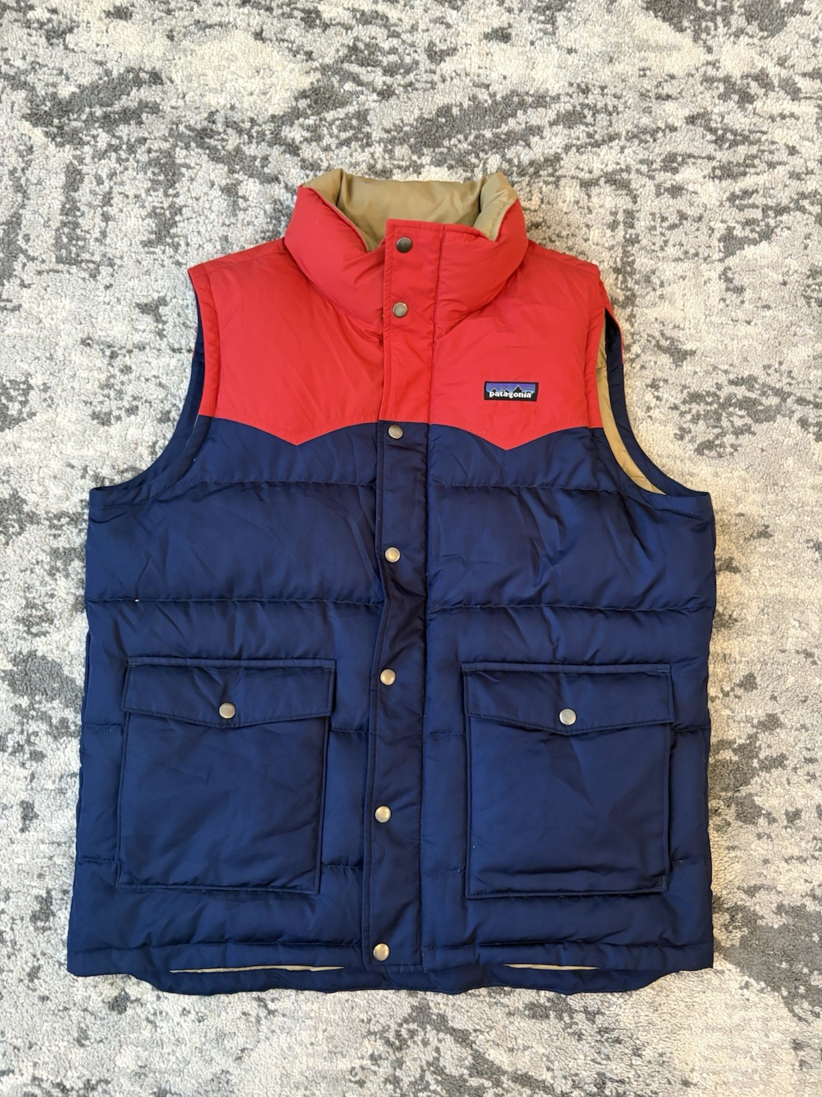 Patagonia Slingshot Down Vest Men’s Size Medium Red Blue