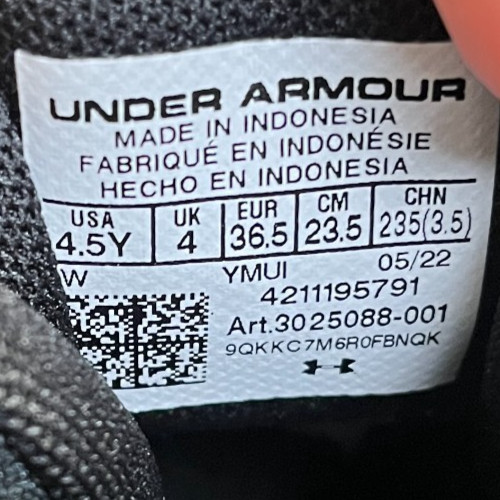 Under Armour Spotlight Franchise RM 2.0 Boys Size 4.5Y Black Football Cleats