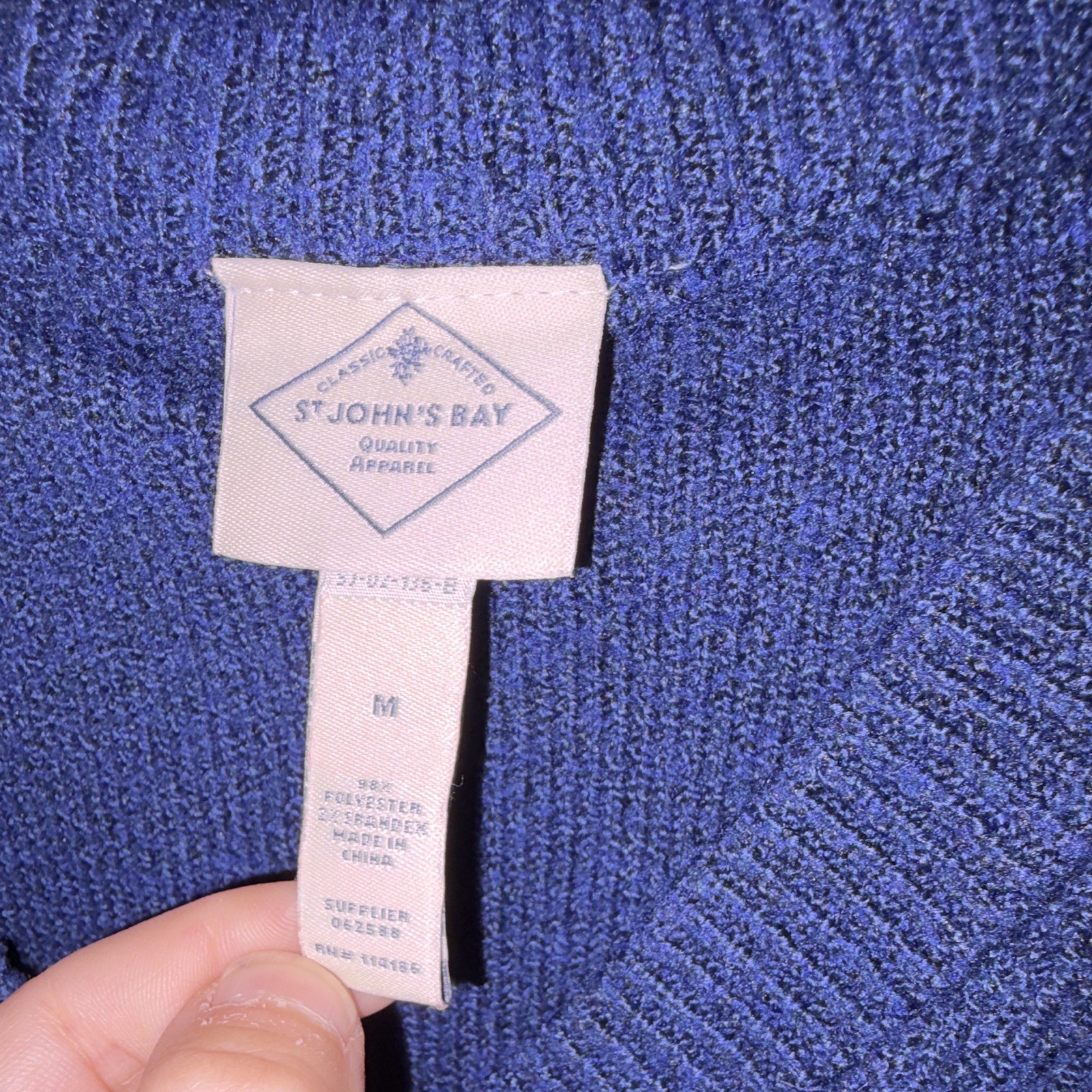 St. John’s Bay Women’s Blue Solid Knit V-Neck Button Pullover Sweater M