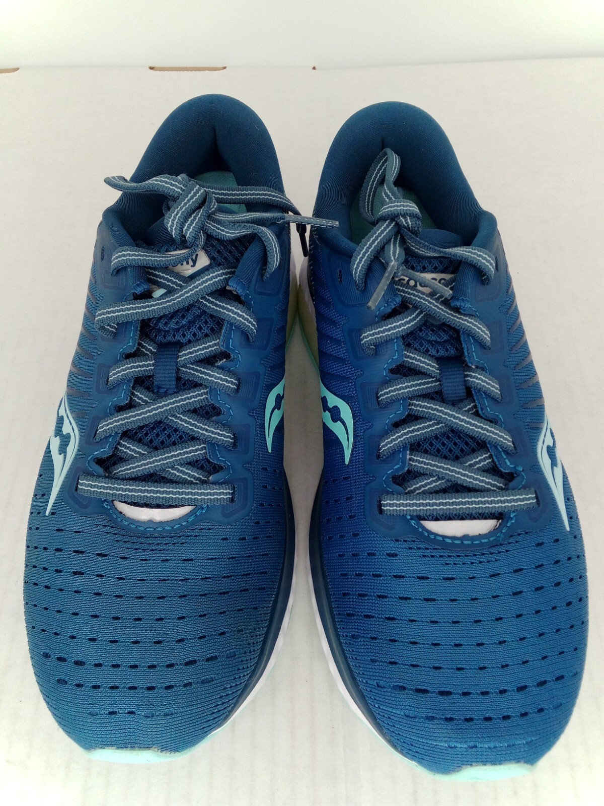 Saucony Women’s Guide 13 Running Shoes, Blue/Aqua, 6.5 B US