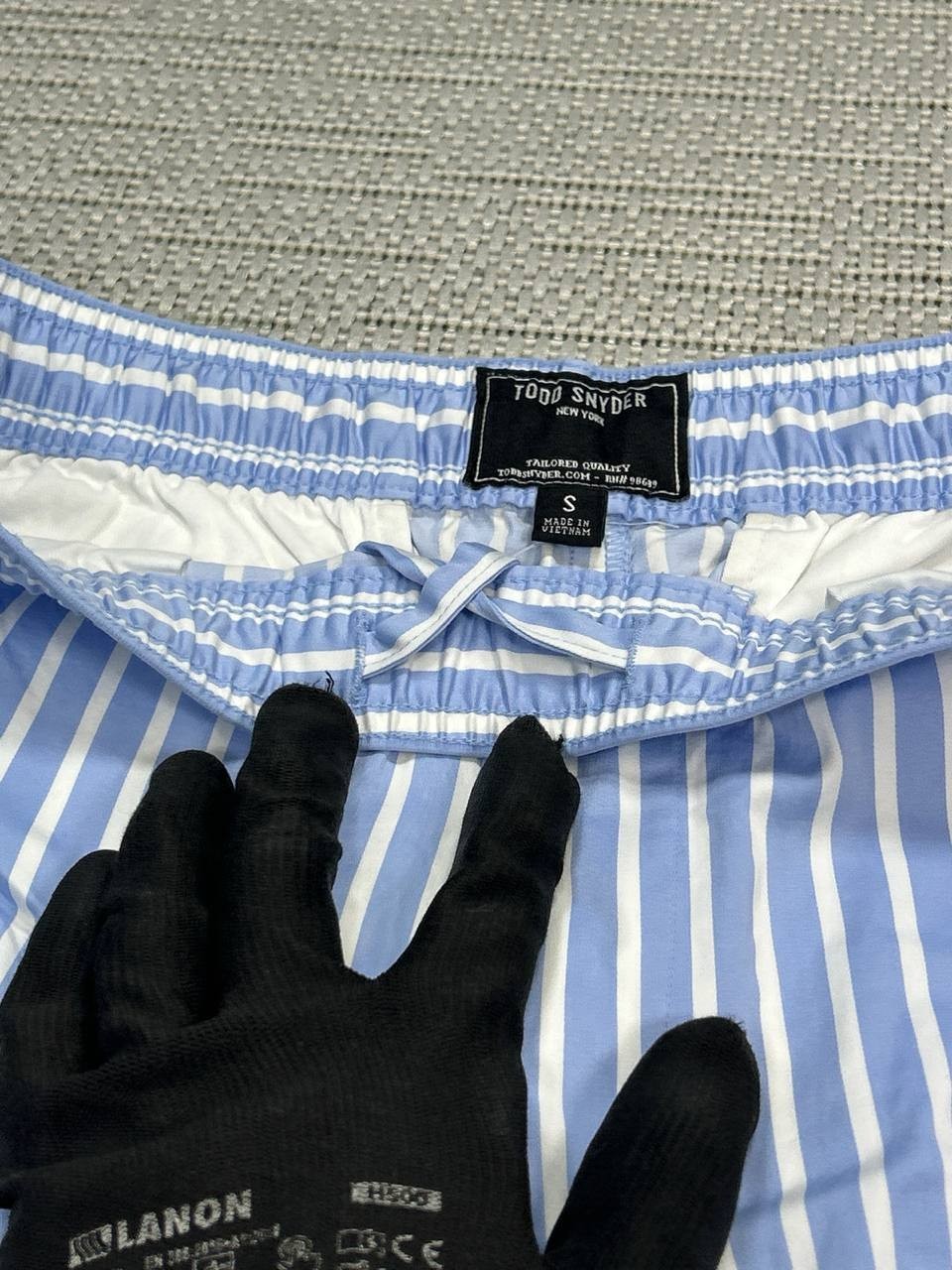 Todd Snyder 5 Inseam Striped Poplin Shorts Mens Small Blue Cotton Stretch New