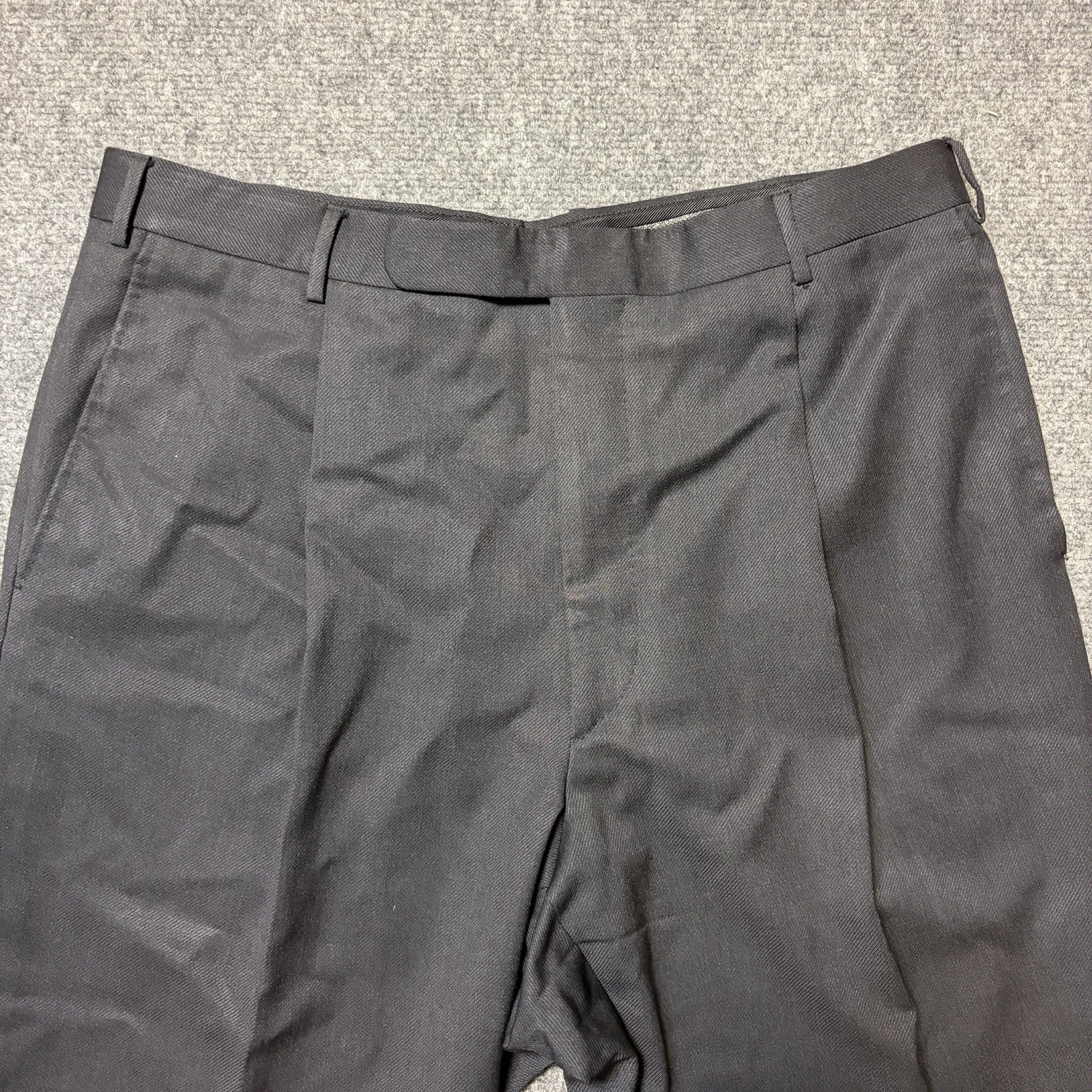 Corneliani Virgin Wool Pleated Dress Pants Trousers Mens 52 34×32 Black