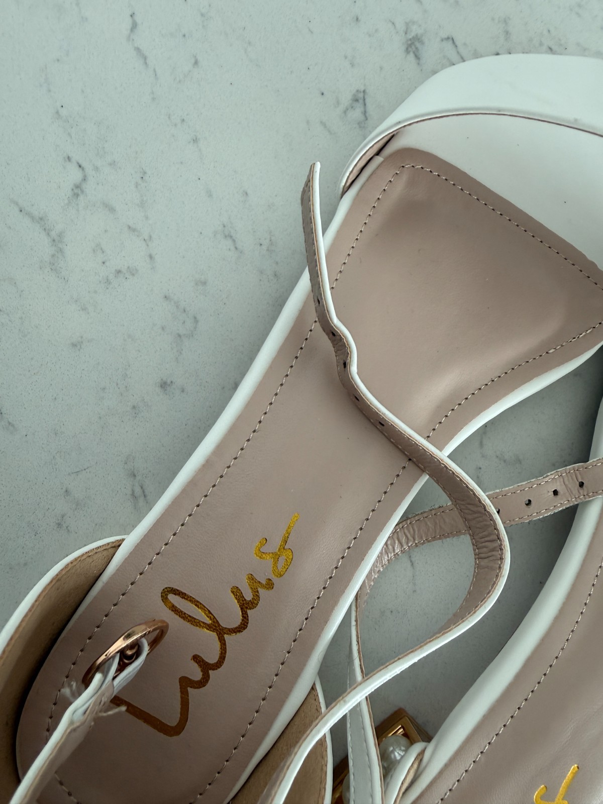 New LULUS Size 11 ROMAY White Pearl Ankle Strap Sandals Vegan Leather Block Heel