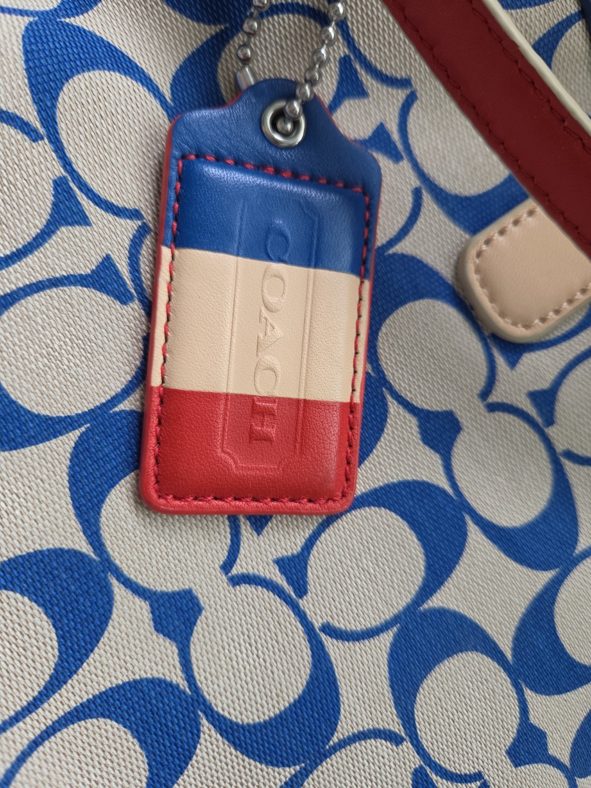 Coach 23465 Weekender Signature C Medium Zip Tote Blue & Beige Jacquard Red