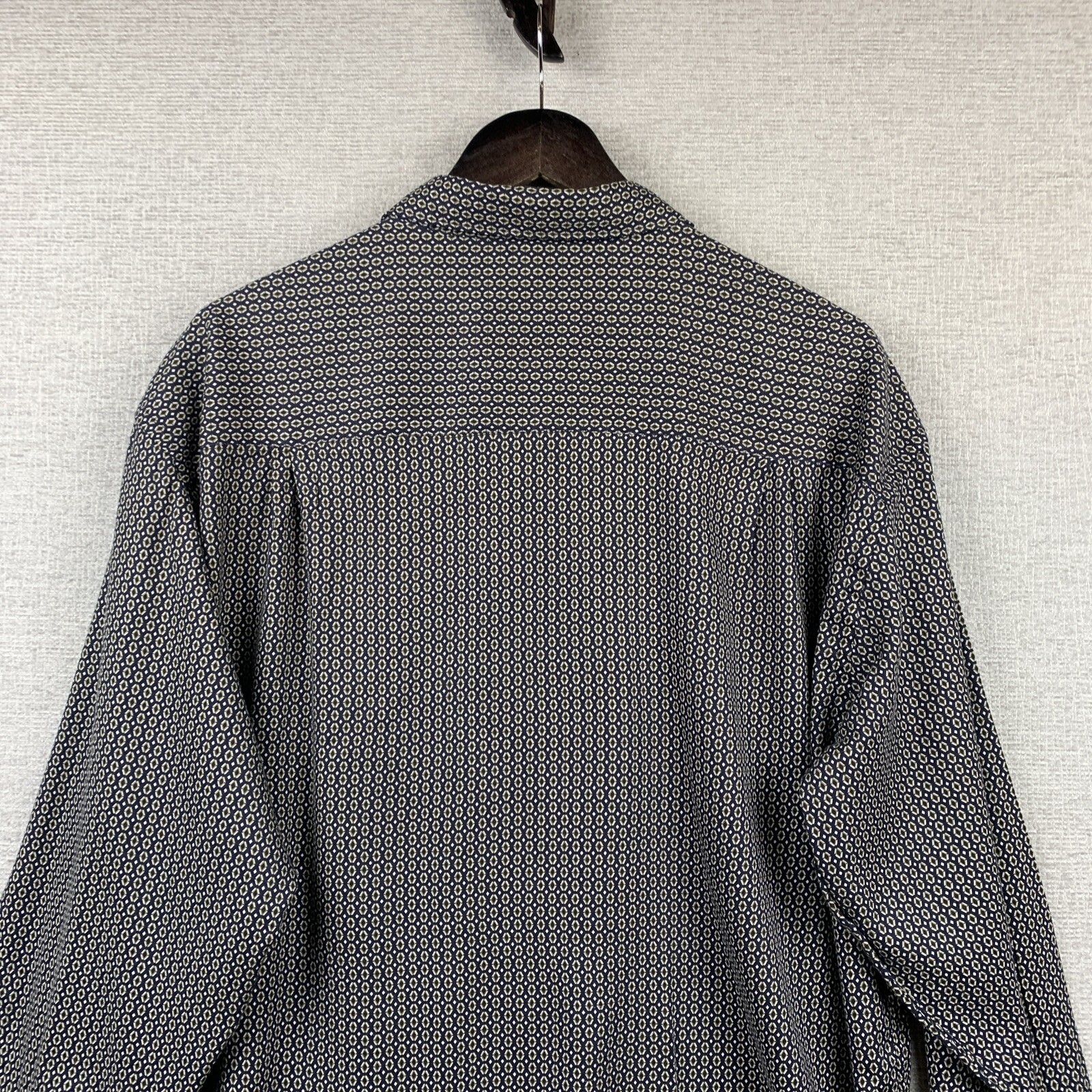 CLAIBORNE Button Up Shirt Men’s Extra Large Black Olive Geometric Modern Casual