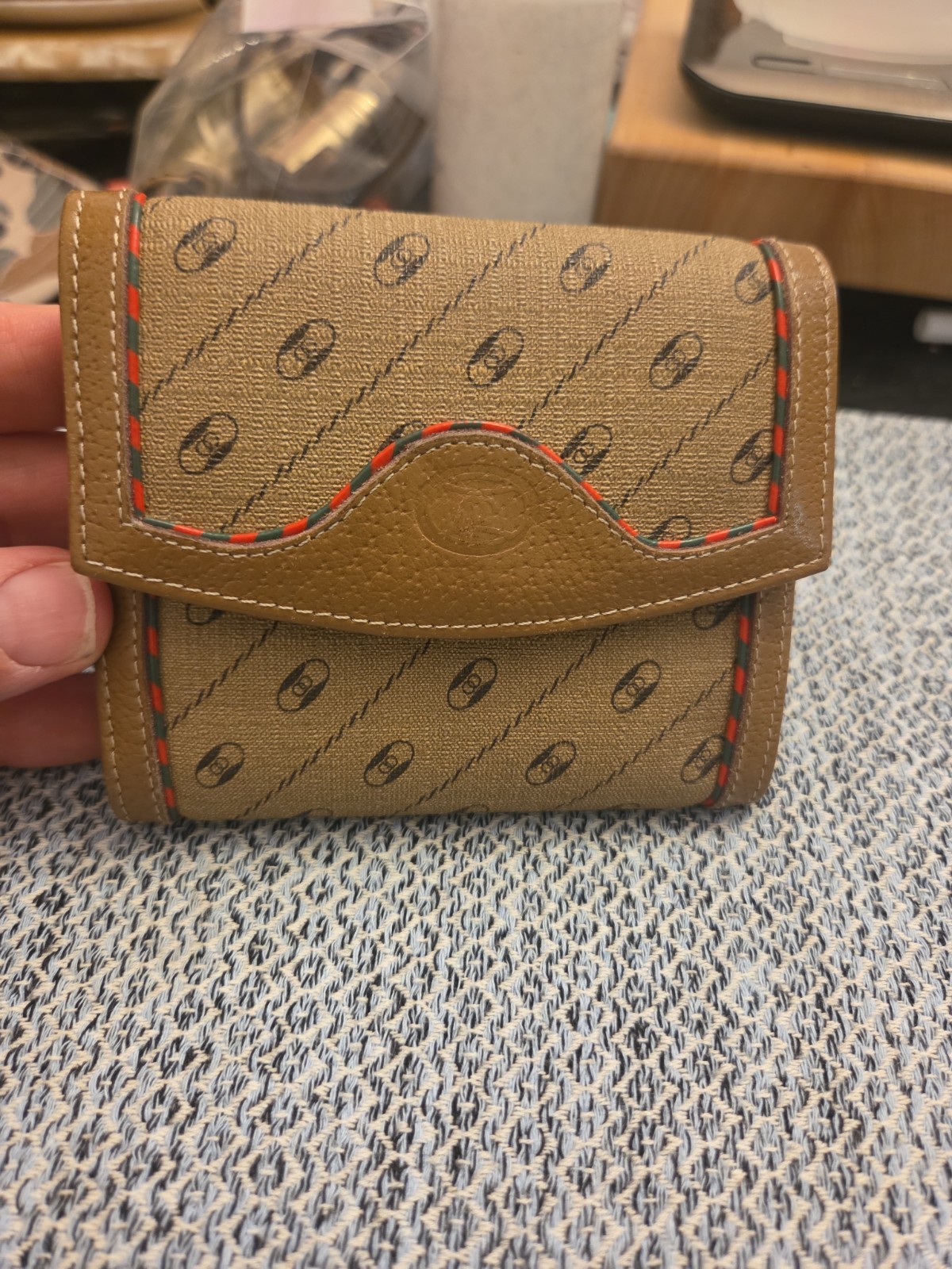 Vintage Gucci Trifold Wallet One Small Rip Starting In Corner Seen In Pictures