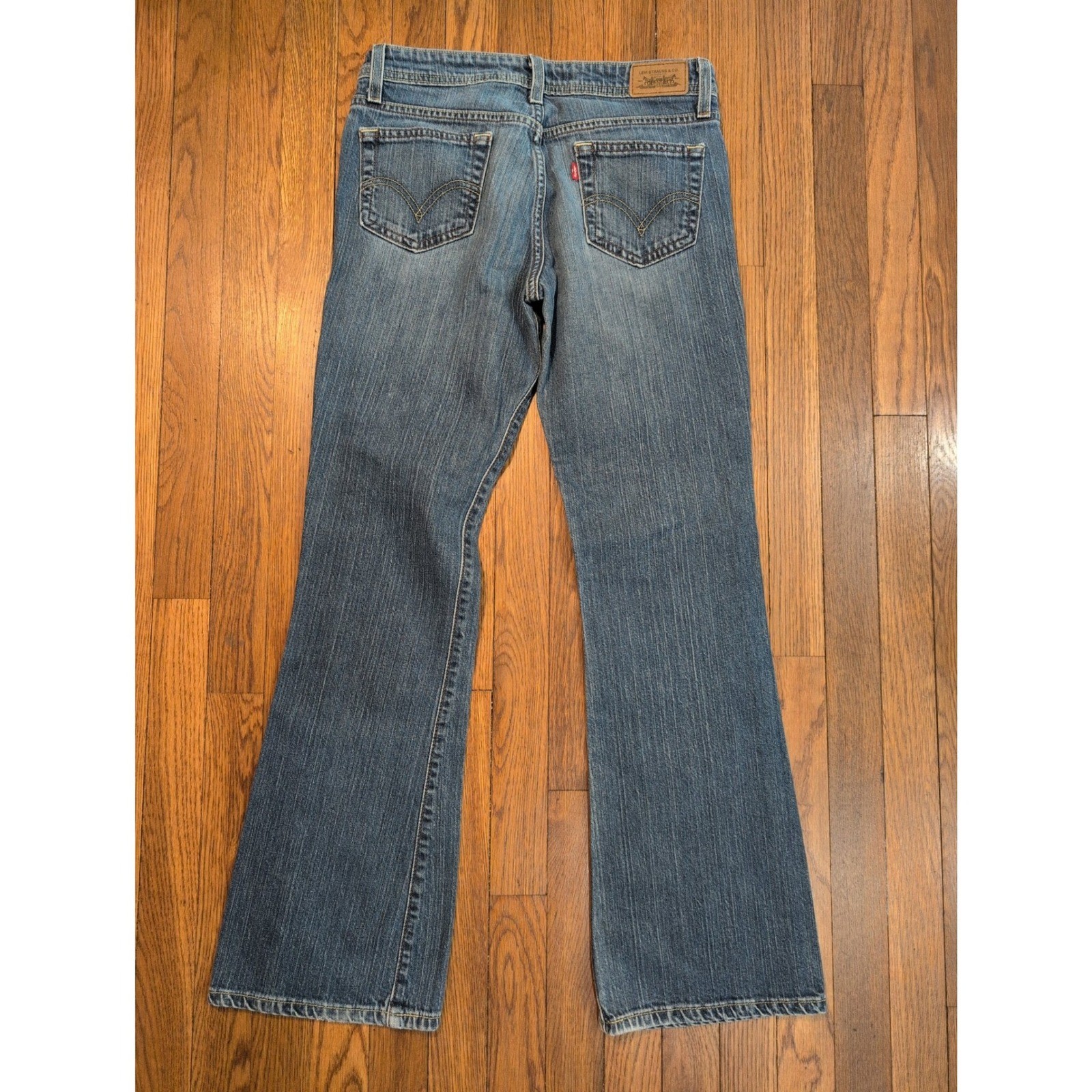 Levis 518 Superlow Bootcut Jeans Medium Wash Stretch Red Tab Size 7 31.5×32
