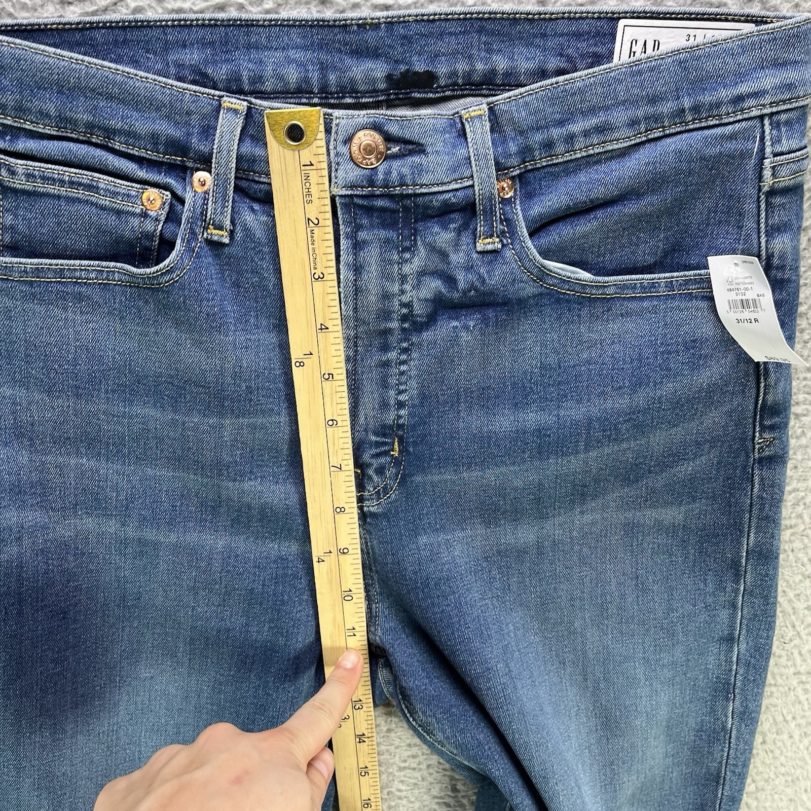 Gap Vintage High Rise Slim Jeans Womens 31 / 12R Blue Distressed Denim NWT