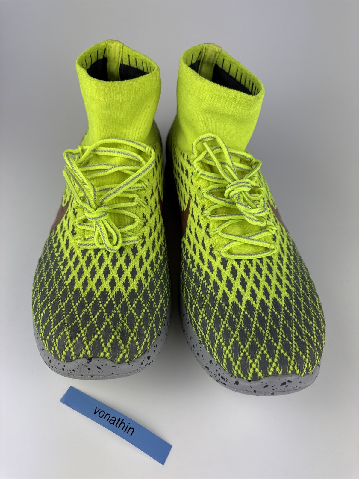 Nike LunarEpic Flyknit Shield Men’s Volt/Gray Sneaker 849664-700