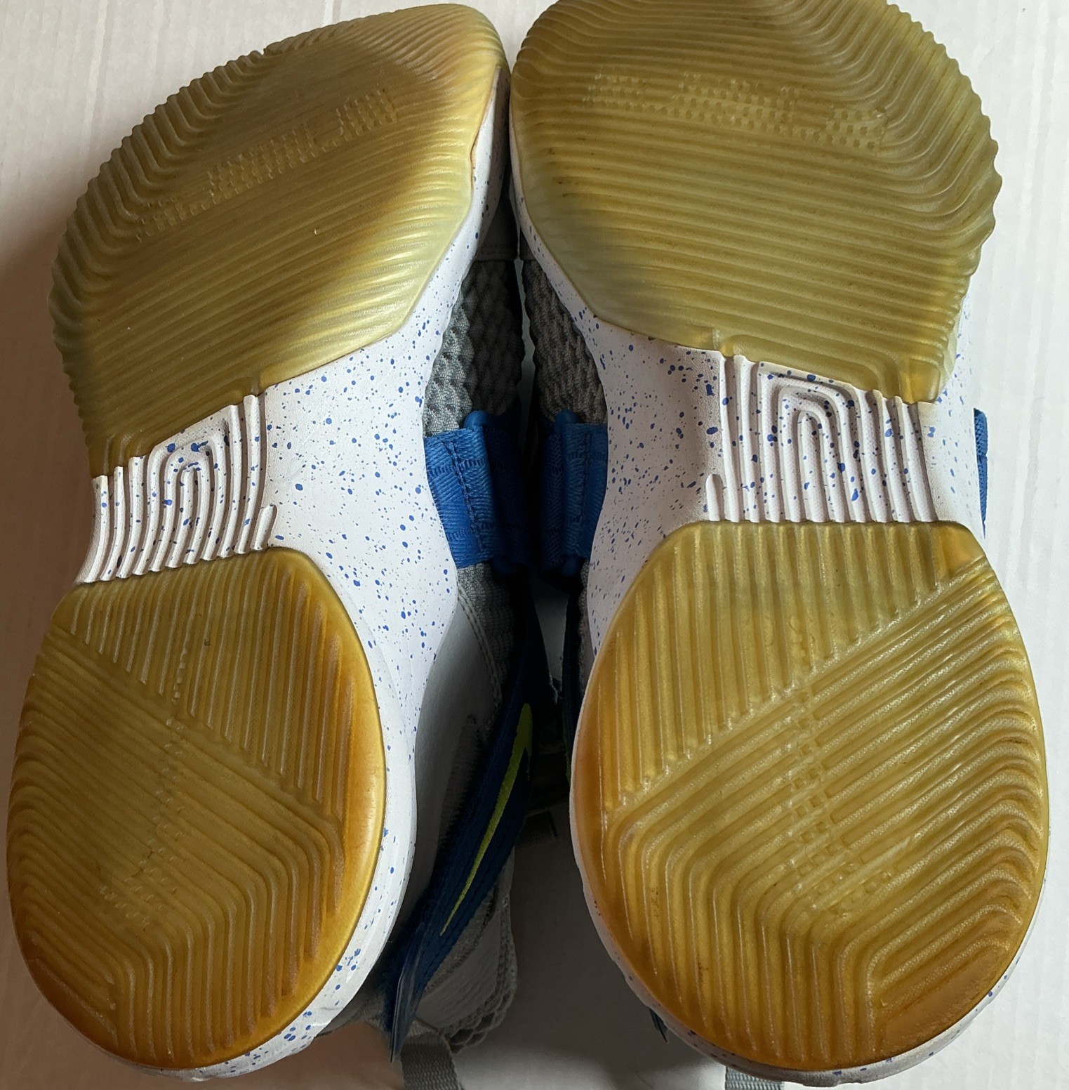 Nike Air Zoom LeBron James Soldier XII 12 Grey and Blue. Size 12
