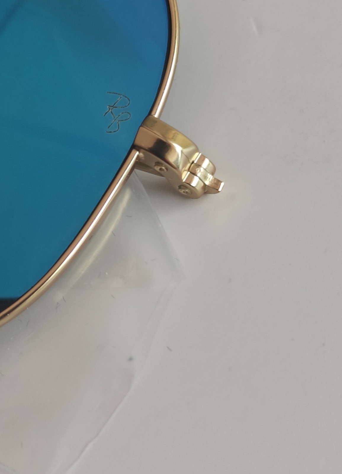 Ray-Ban RB3025 112/17 Aviator Classic Gold Frame Blue Mirror Lenses Sunglasses