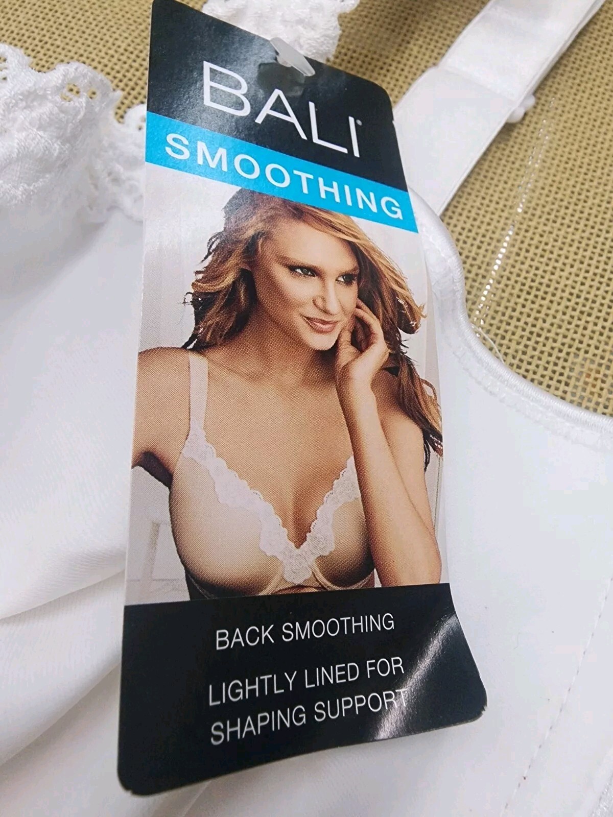 Bali Smoothing Underwire Bra 36D NEW! 1pc