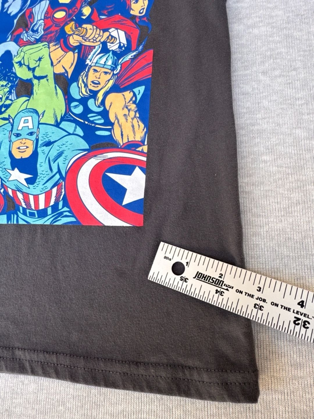 Marvel Boys Avengers Graphic T-Shirt Gray Size 6/7 Short Sleeve Crew Neck