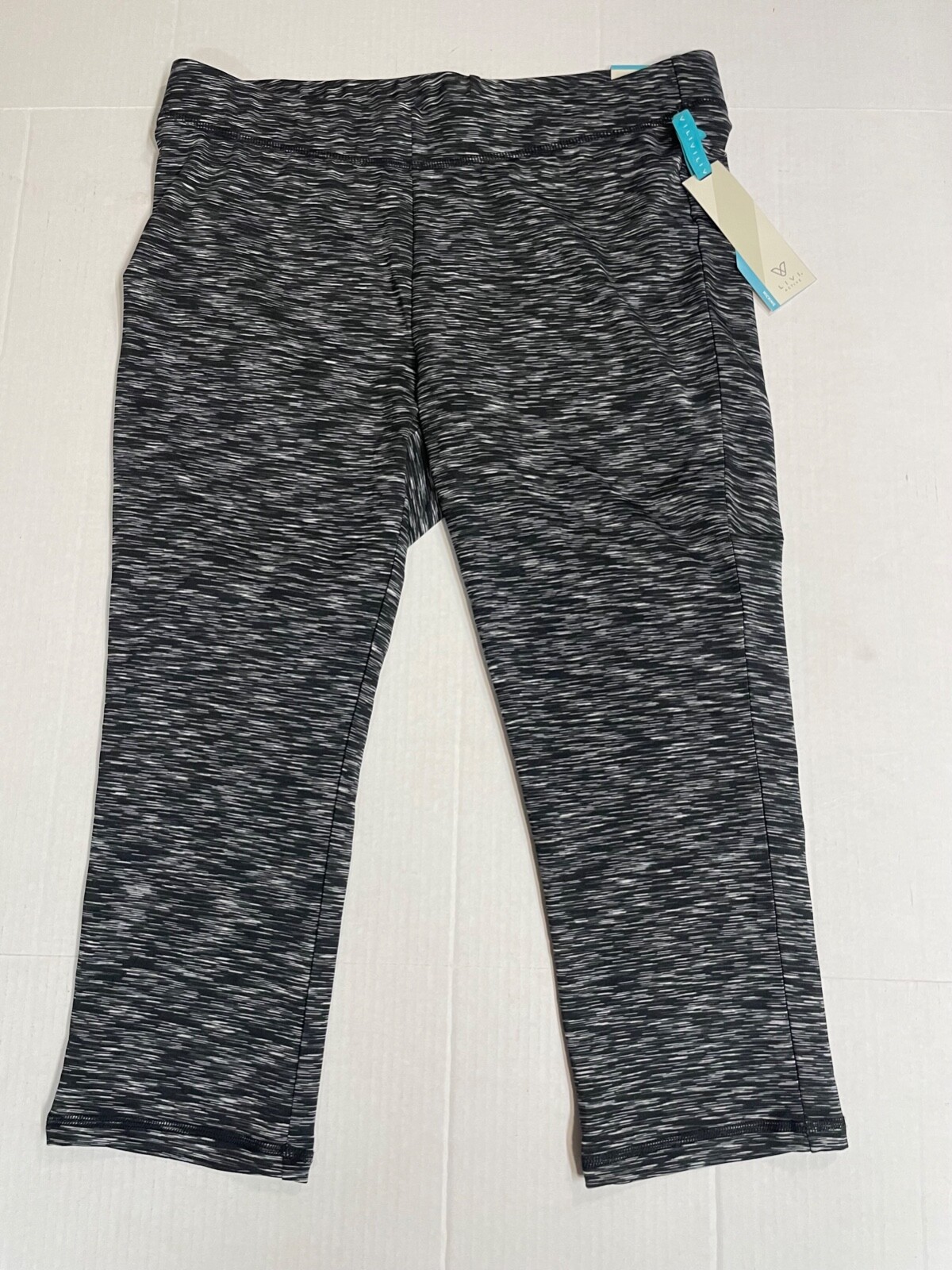 Lane Bryant Wicking Capri Legging 14/16 Black White Gray Polyester Spandex Blend