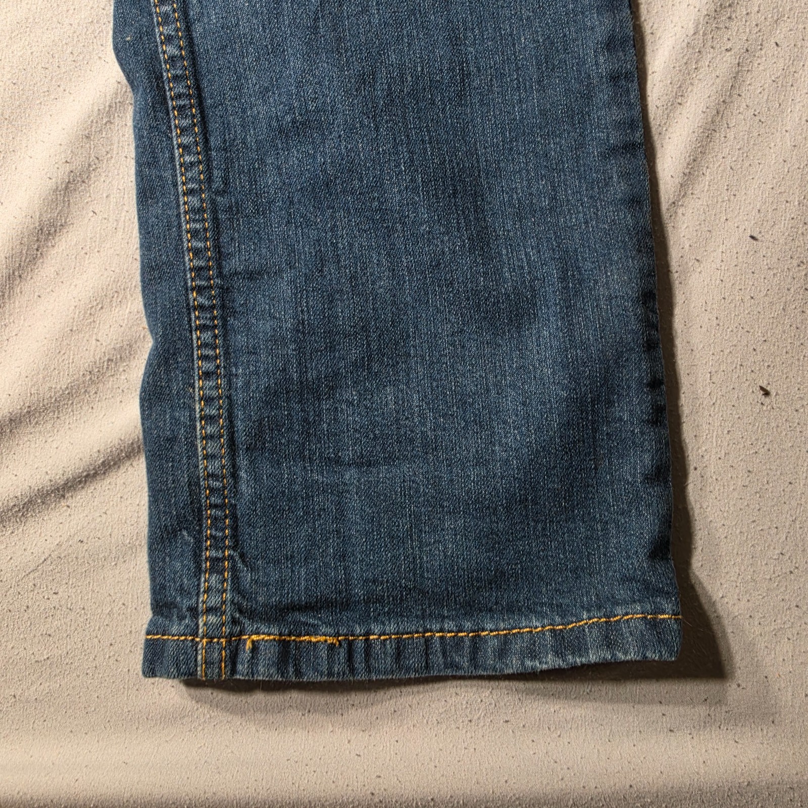 Levi’s 513 Mens 34×30 Slim Straight Jeans Medium Wash Blue Stretch Denim Jean